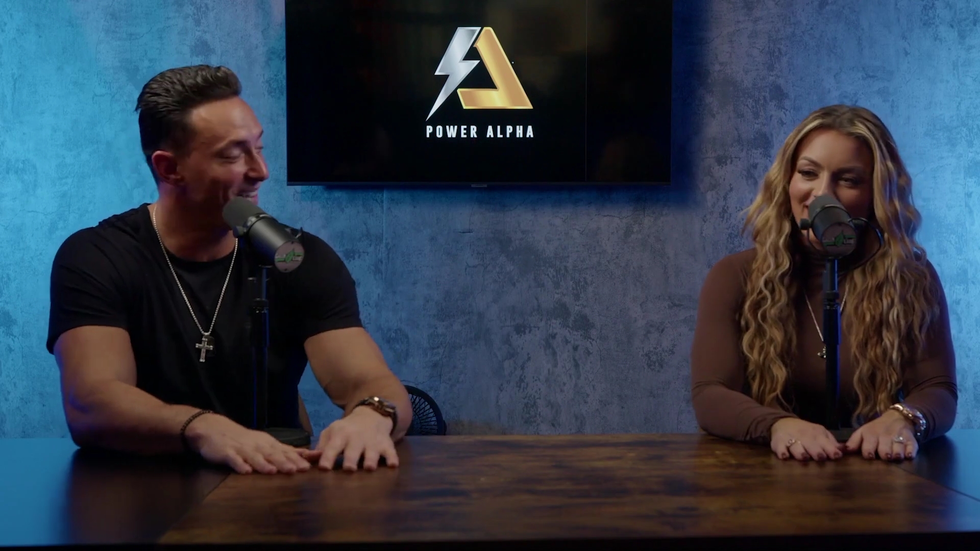 x2mate_com-Ep_9_-_Power_Alphas_Podcast___28Mandy_Saccomanno___Sabby_Piscitelli29-281080p29_mp41516.jpg