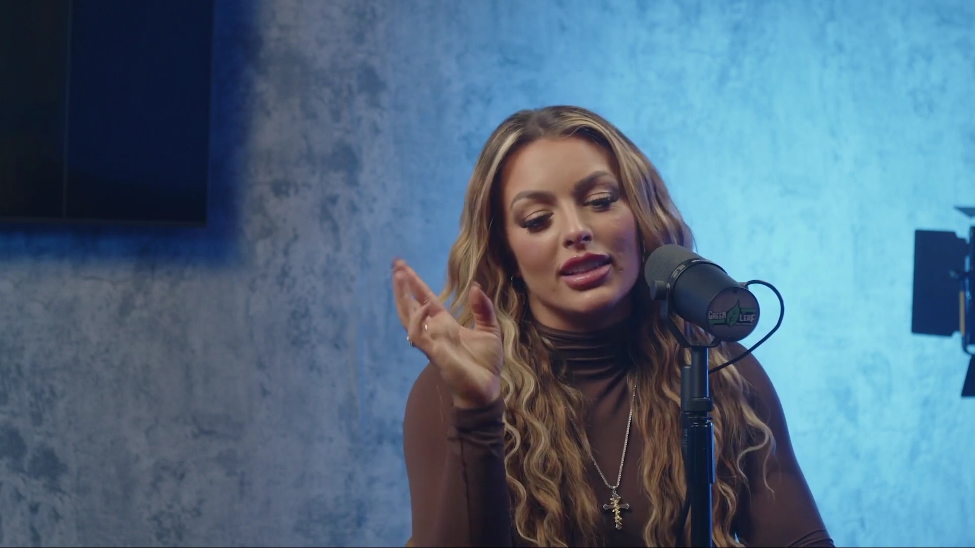 x2mate_com-Ep_9_-_Power_Alphas_Podcast___28Mandy_Saccomanno___Sabby_Piscitelli29-281080p29_mp41549.jpg