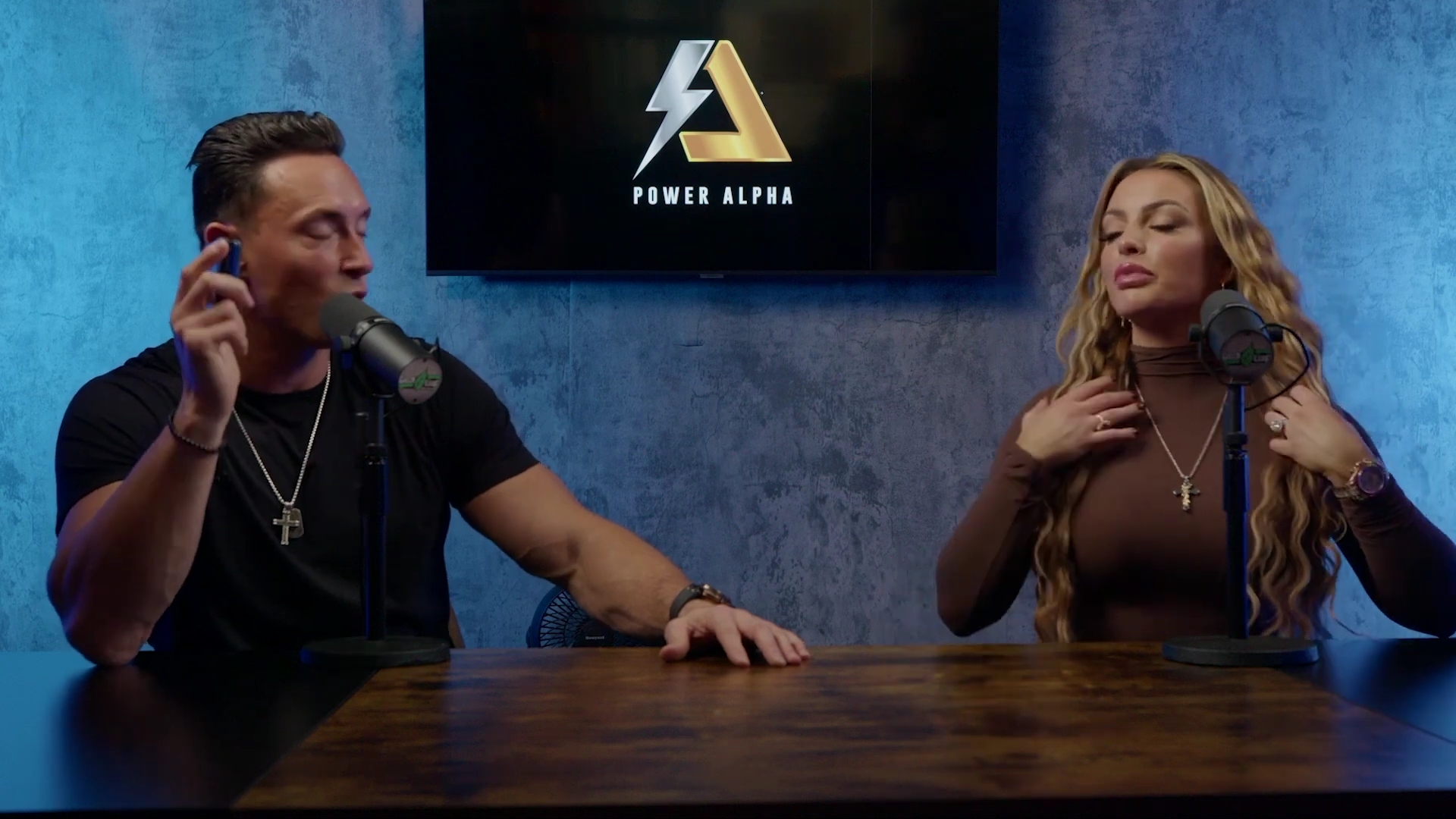 x2mate_com-Ep_9_-_Power_Alphas_Podcast___28Mandy_Saccomanno___Sabby_Piscitelli29-281080p29_mp41590.jpg