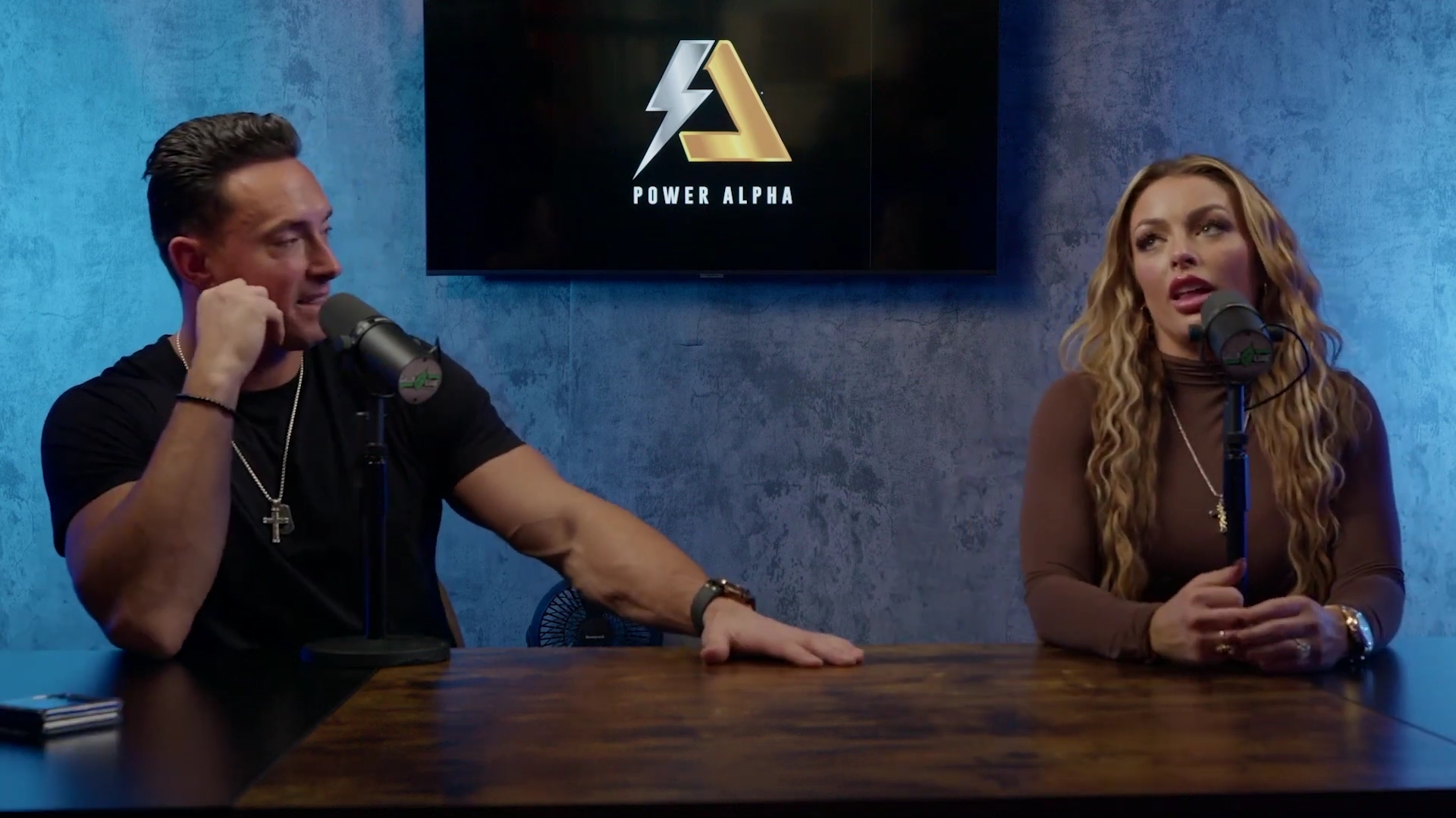 x2mate_com-Ep_9_-_Power_Alphas_Podcast___28Mandy_Saccomanno___Sabby_Piscitelli29-281080p29_mp41593.jpg