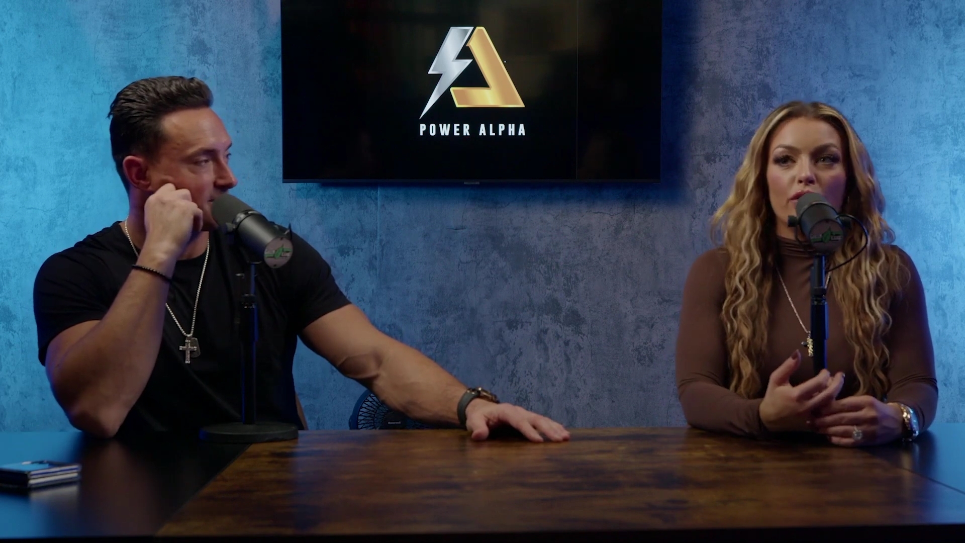 x2mate_com-Ep_9_-_Power_Alphas_Podcast___28Mandy_Saccomanno___Sabby_Piscitelli29-281080p29_mp41594.jpg