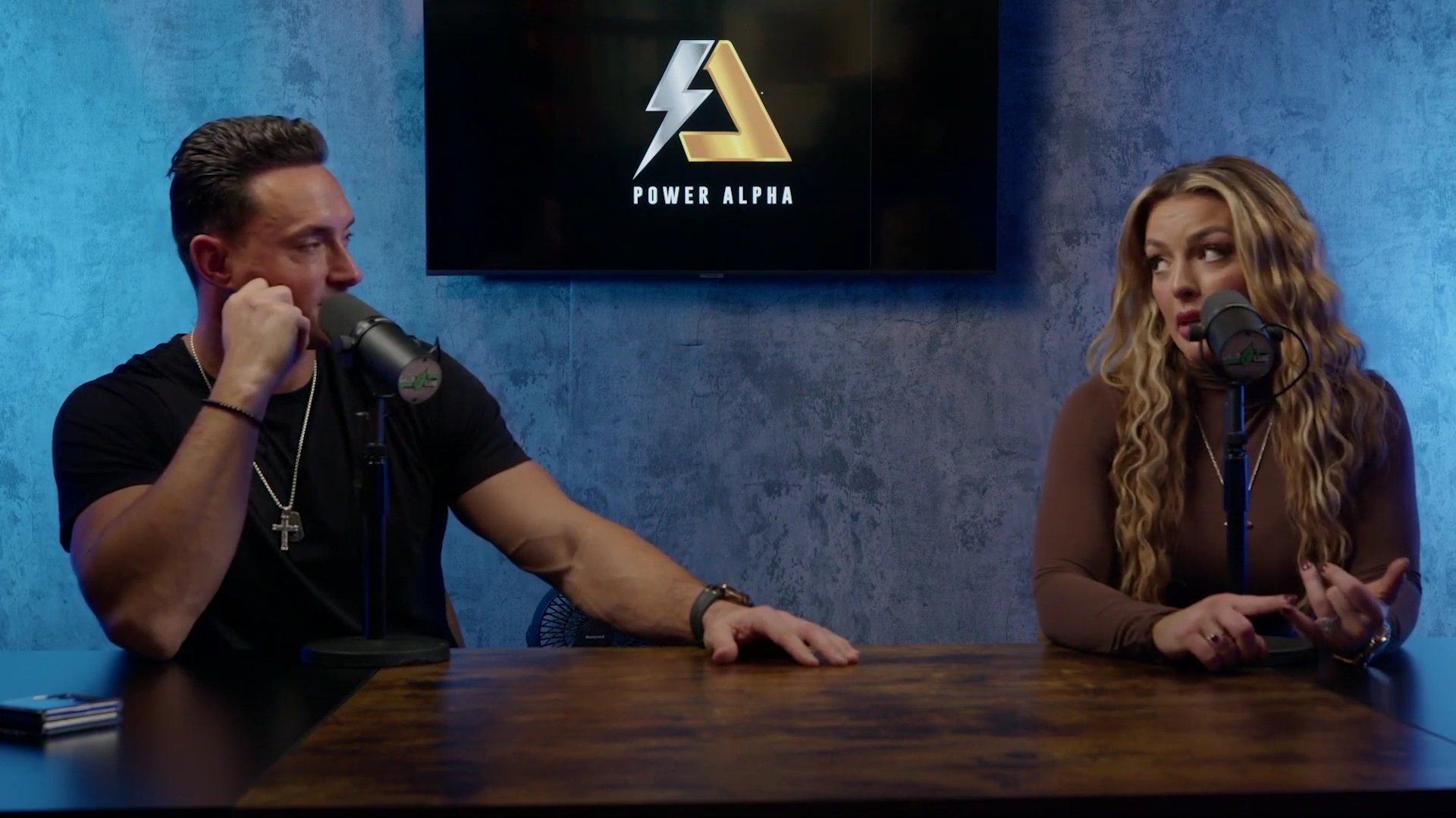 x2mate_com-Ep_9_-_Power_Alphas_Podcast___28Mandy_Saccomanno___Sabby_Piscitelli29-281080p29_mp41597.jpg