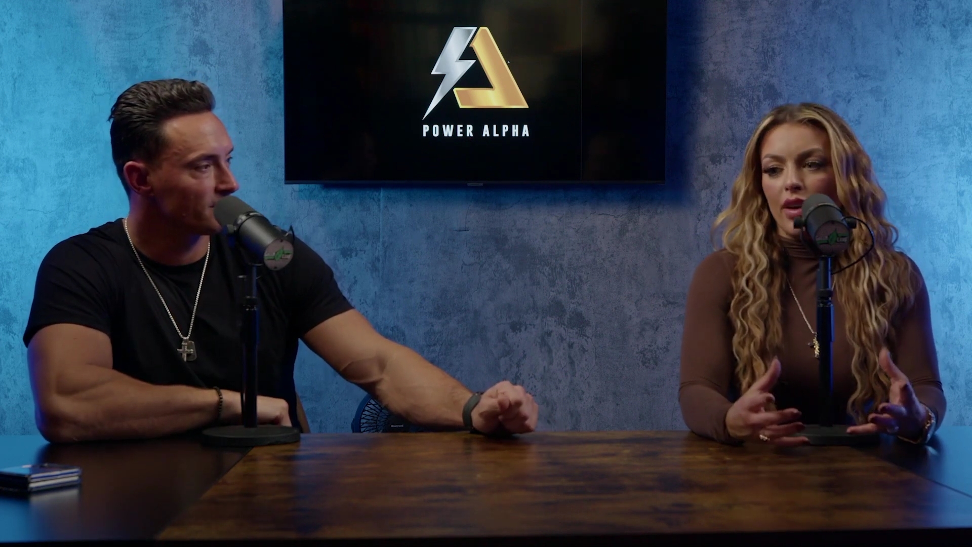 x2mate_com-Ep_9_-_Power_Alphas_Podcast___28Mandy_Saccomanno___Sabby_Piscitelli29-281080p29_mp41606.jpg