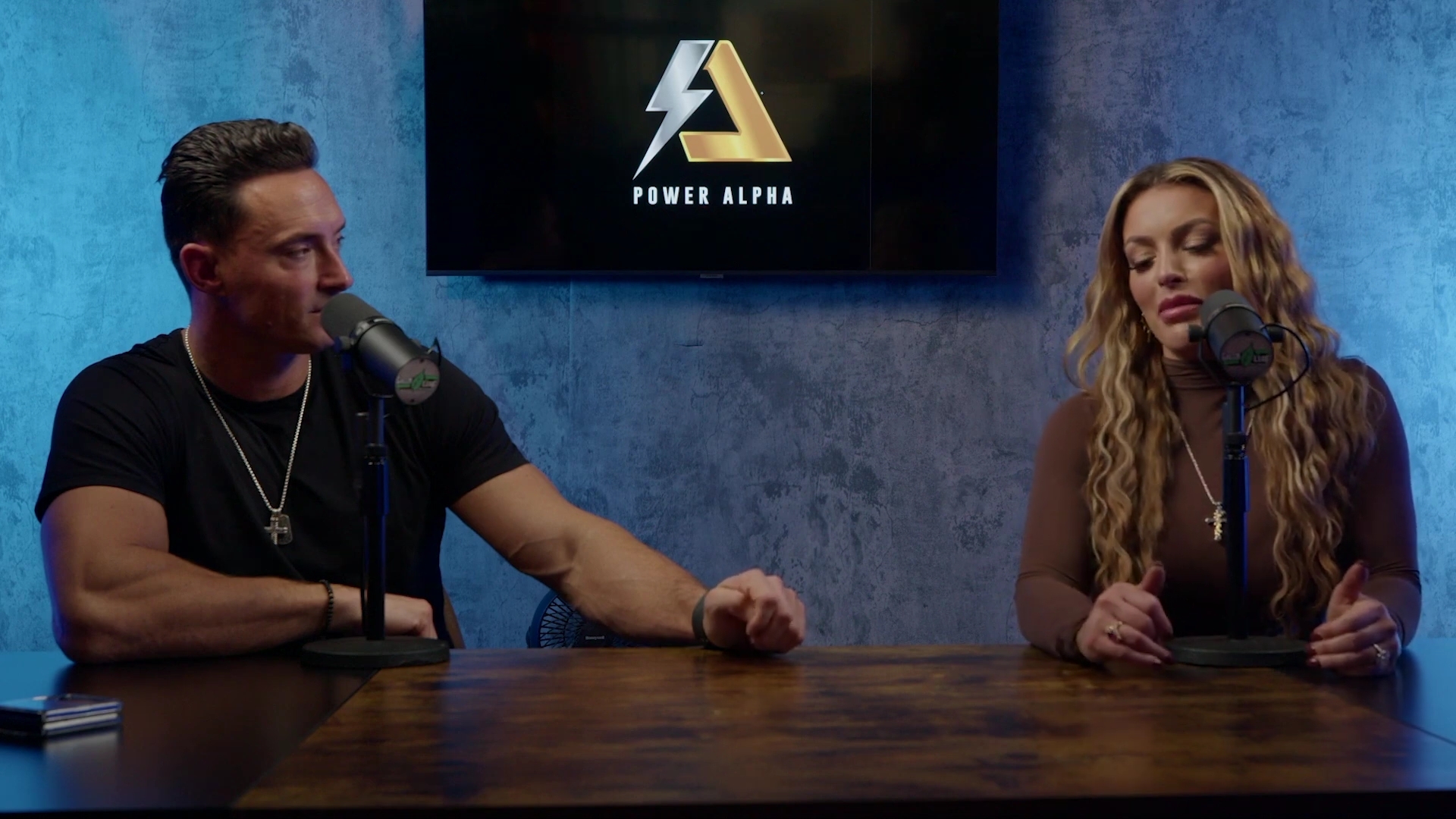 x2mate_com-Ep_9_-_Power_Alphas_Podcast___28Mandy_Saccomanno___Sabby_Piscitelli29-281080p29_mp41614.jpg