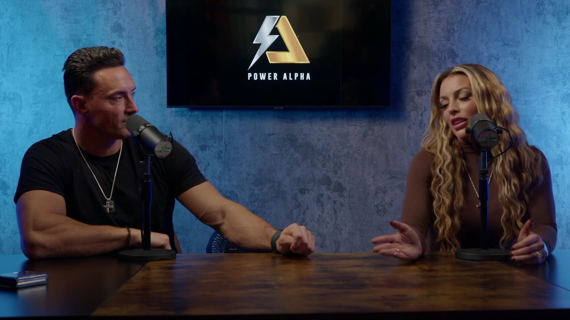 x2mate_com-Ep_9_-_Power_Alphas_Podcast___28Mandy_Saccomanno___Sabby_Piscitelli29-281080p29_mp41618.jpg