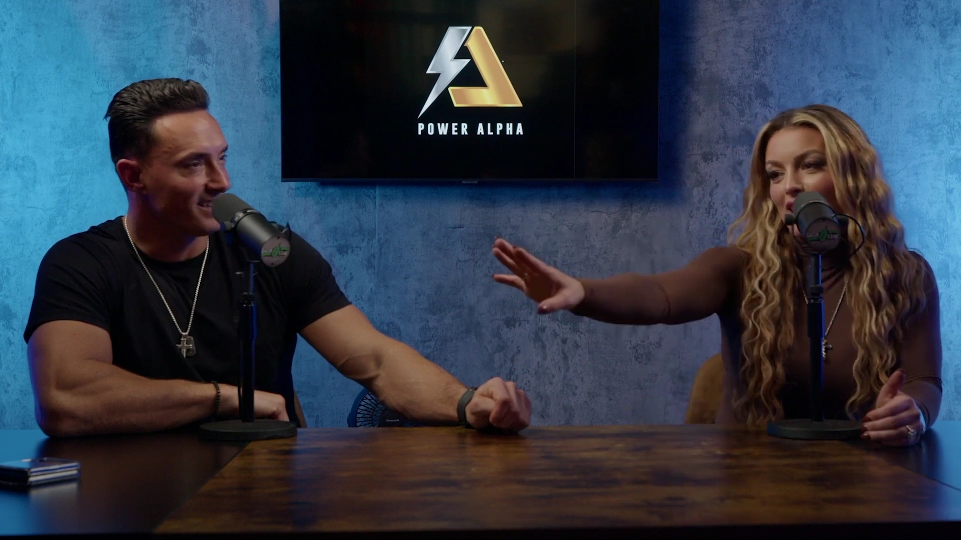 x2mate_com-Ep_9_-_Power_Alphas_Podcast___28Mandy_Saccomanno___Sabby_Piscitelli29-281080p29_mp41619.jpg