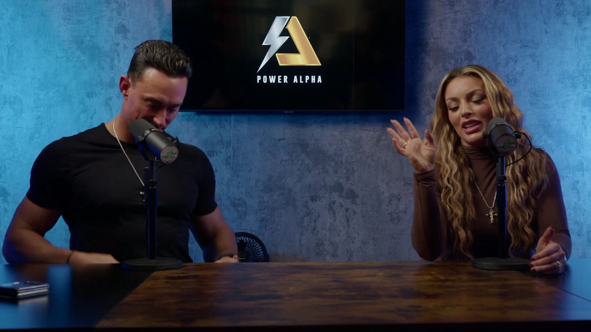 x2mate_com-Ep_9_-_Power_Alphas_Podcast___28Mandy_Saccomanno___Sabby_Piscitelli29-281080p29_mp41623.jpg