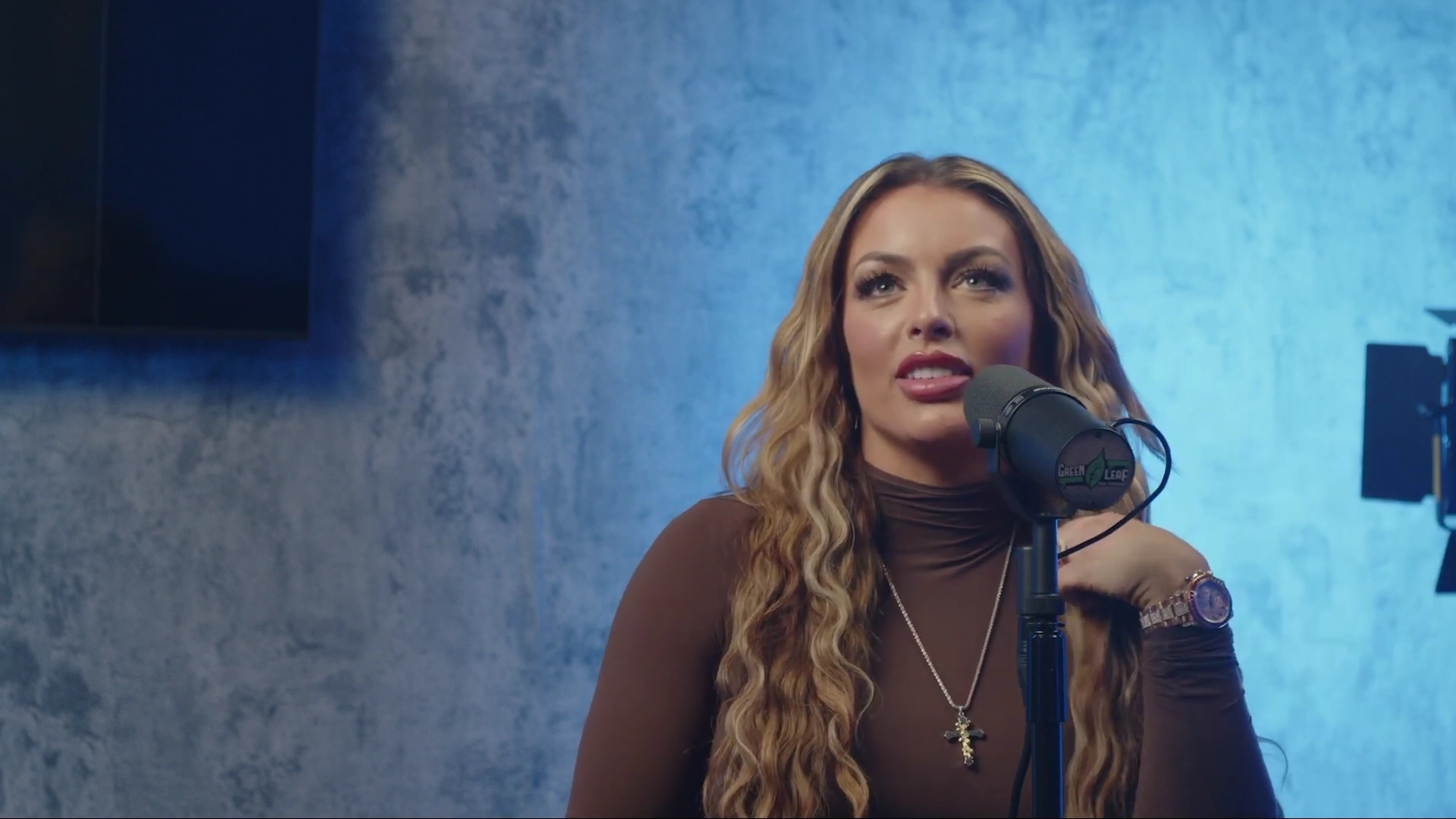x2mate_com-Ep_9_-_Power_Alphas_Podcast___28Mandy_Saccomanno___Sabby_Piscitelli29-281080p29_mp41649.jpg
