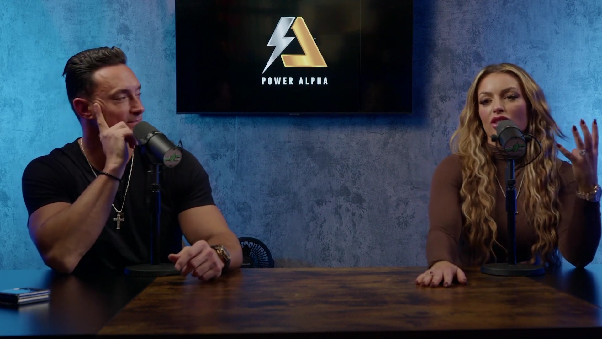 x2mate_com-Ep_9_-_Power_Alphas_Podcast___28Mandy_Saccomanno___Sabby_Piscitelli29-281080p29_mp41679.jpg