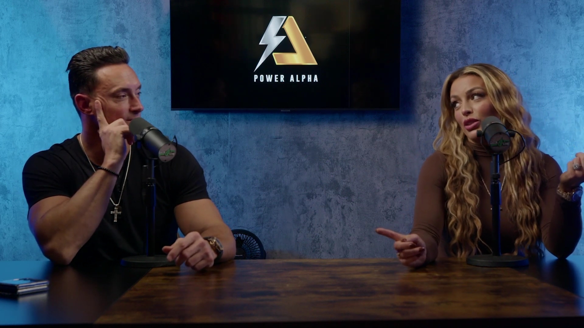 x2mate_com-Ep_9_-_Power_Alphas_Podcast___28Mandy_Saccomanno___Sabby_Piscitelli29-281080p29_mp41682.jpg