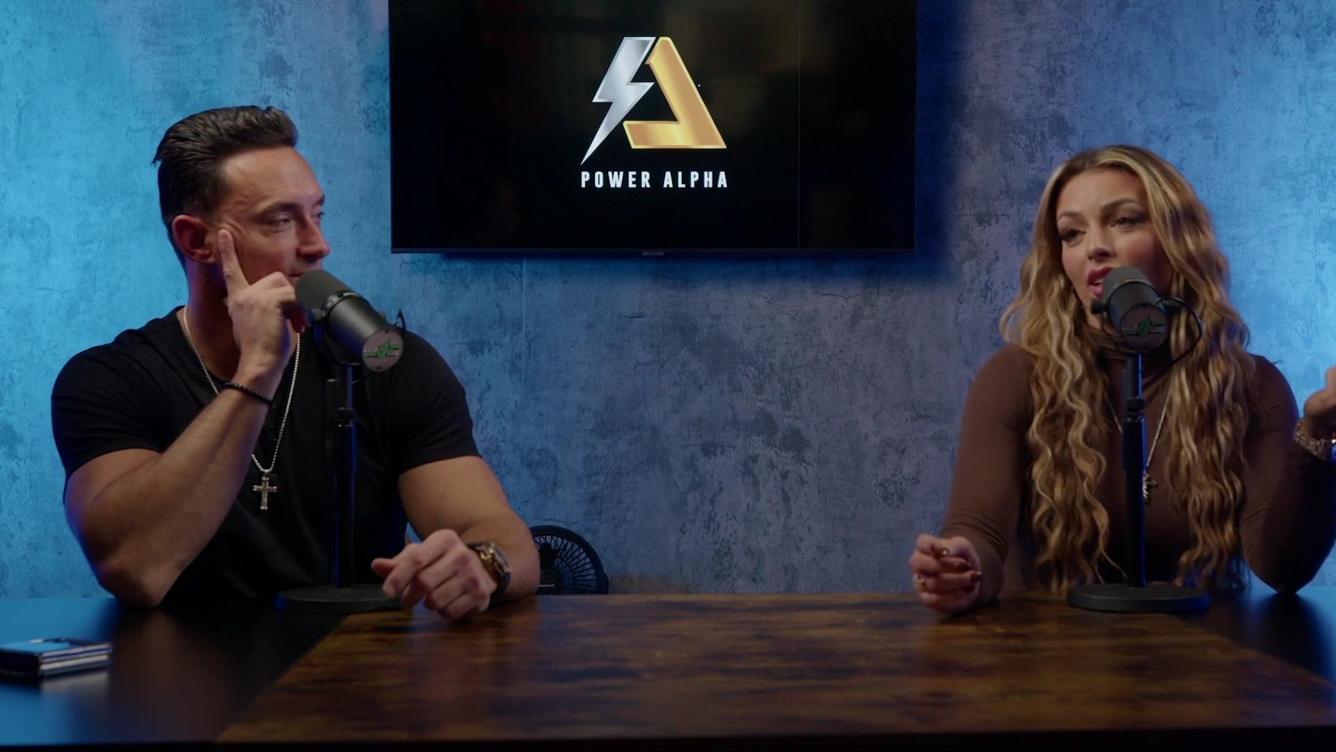 x2mate_com-Ep_9_-_Power_Alphas_Podcast___28Mandy_Saccomanno___Sabby_Piscitelli29-281080p29_mp41683.jpg
