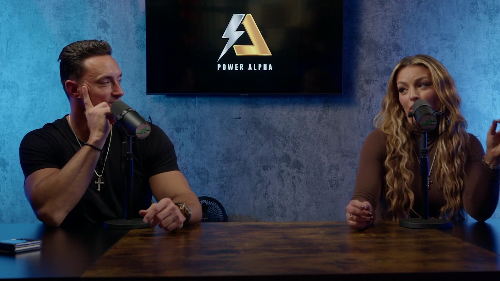x2mate_com-Ep_9_-_Power_Alphas_Podcast___28Mandy_Saccomanno___Sabby_Piscitelli29-281080p29_mp41684.jpg