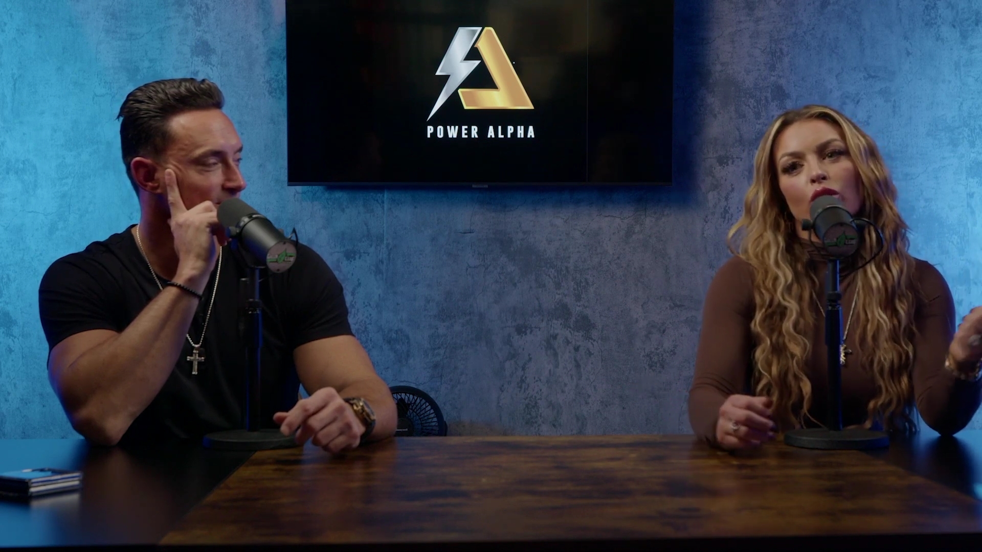 x2mate_com-Ep_9_-_Power_Alphas_Podcast___28Mandy_Saccomanno___Sabby_Piscitelli29-281080p29_mp41687.jpg