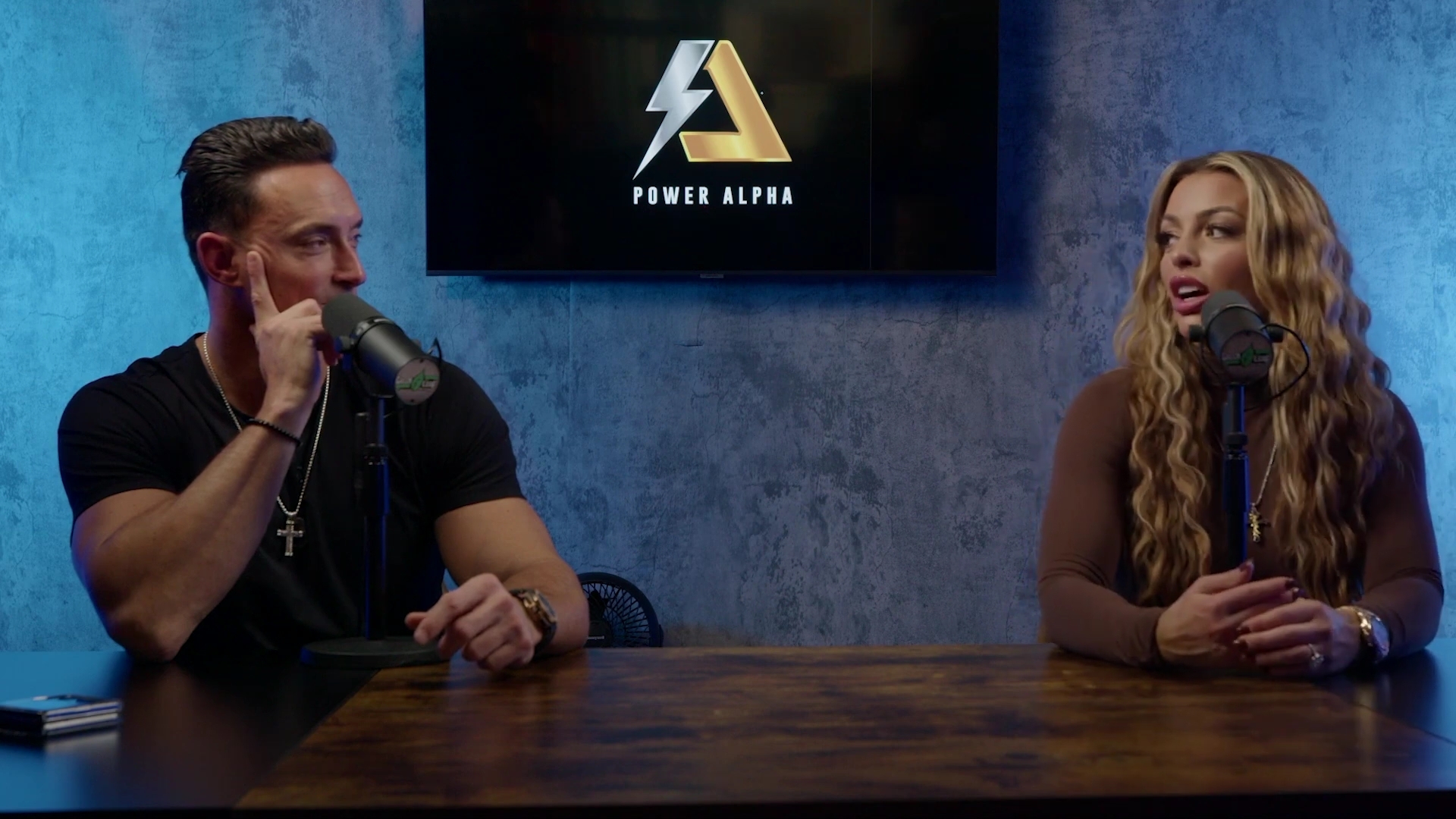 x2mate_com-Ep_9_-_Power_Alphas_Podcast___28Mandy_Saccomanno___Sabby_Piscitelli29-281080p29_mp41689.jpg