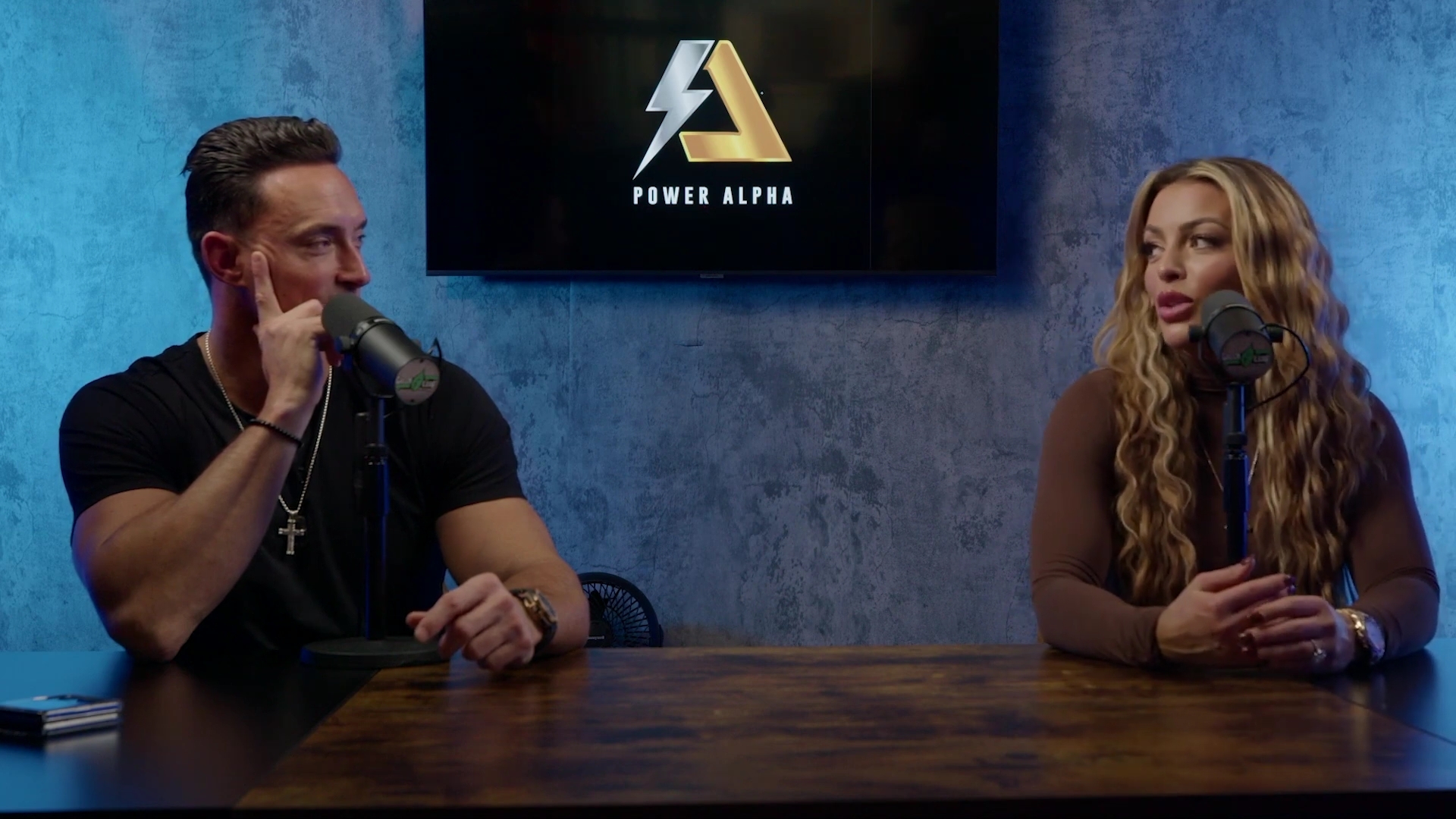 x2mate_com-Ep_9_-_Power_Alphas_Podcast___28Mandy_Saccomanno___Sabby_Piscitelli29-281080p29_mp41690.jpg