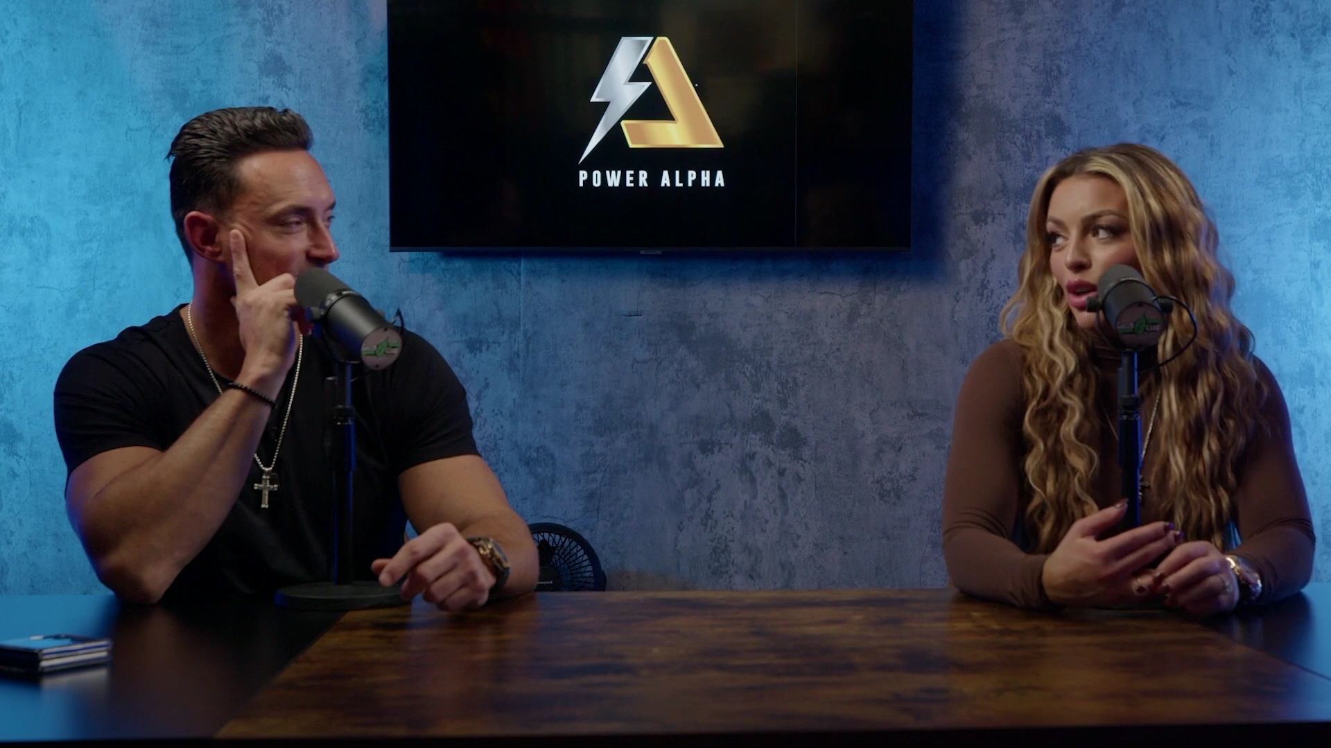 x2mate_com-Ep_9_-_Power_Alphas_Podcast___28Mandy_Saccomanno___Sabby_Piscitelli29-281080p29_mp41692.jpg