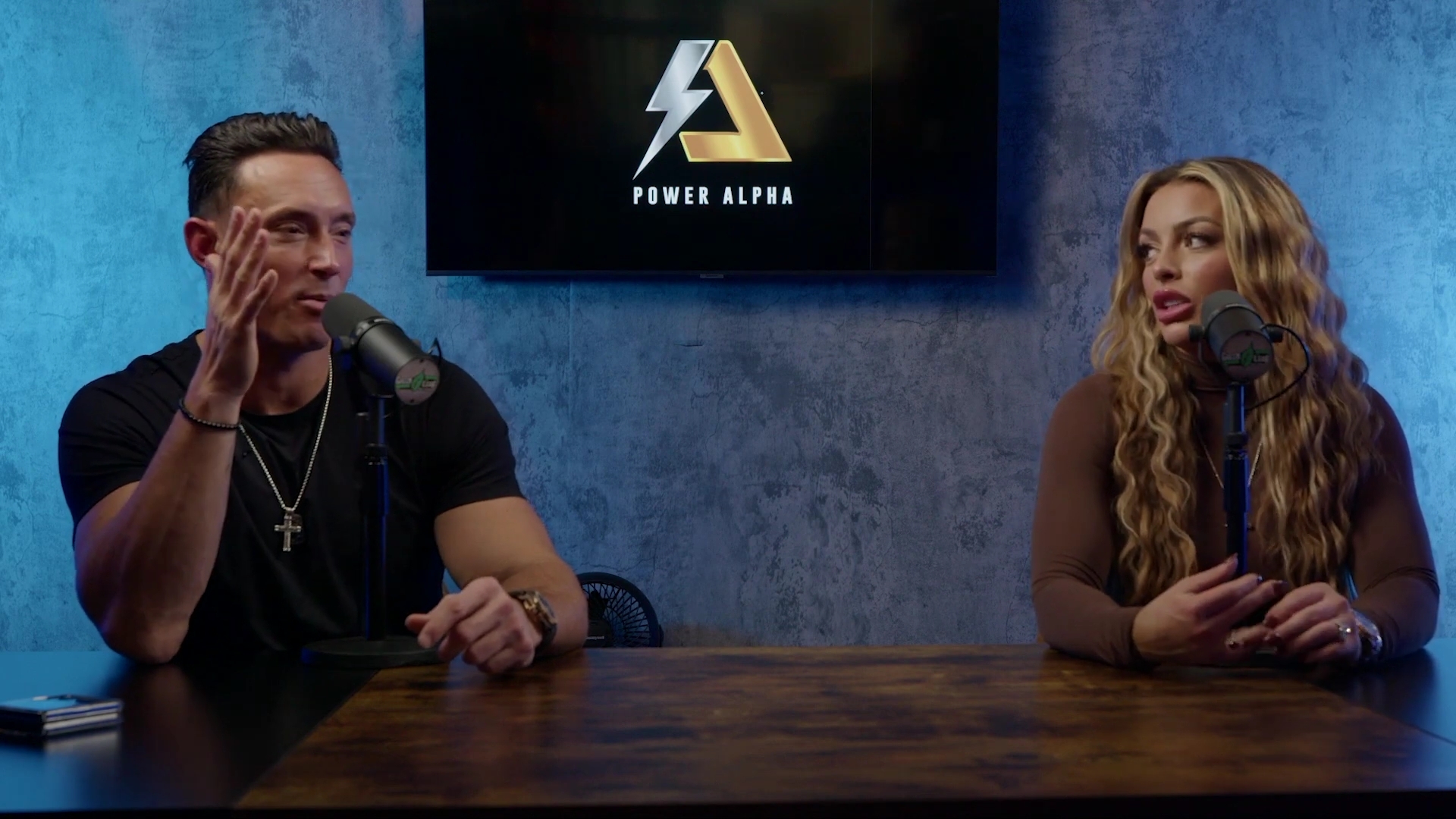 x2mate_com-Ep_9_-_Power_Alphas_Podcast___28Mandy_Saccomanno___Sabby_Piscitelli29-281080p29_mp41694.jpg