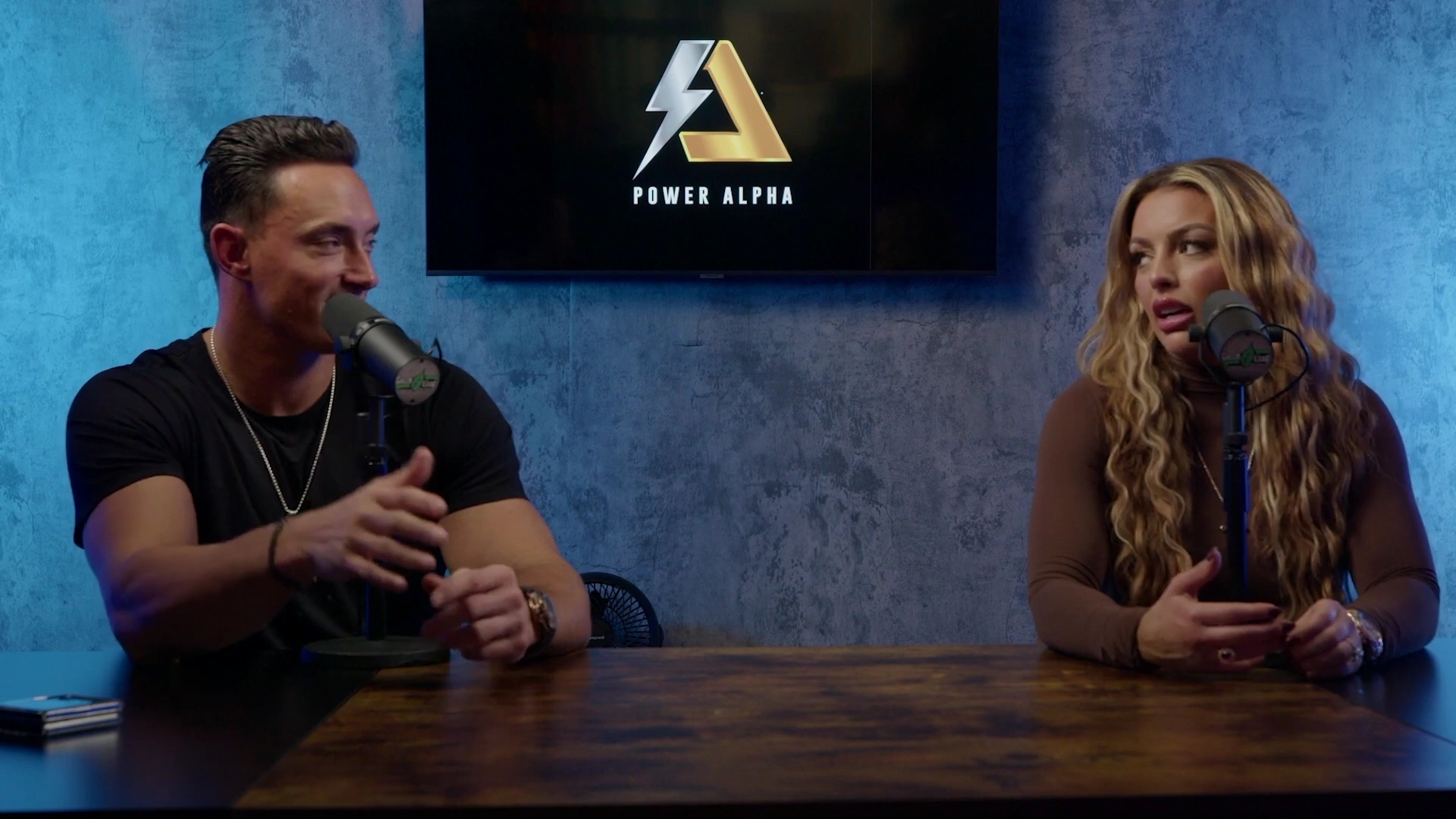 x2mate_com-Ep_9_-_Power_Alphas_Podcast___28Mandy_Saccomanno___Sabby_Piscitelli29-281080p29_mp41697.jpg