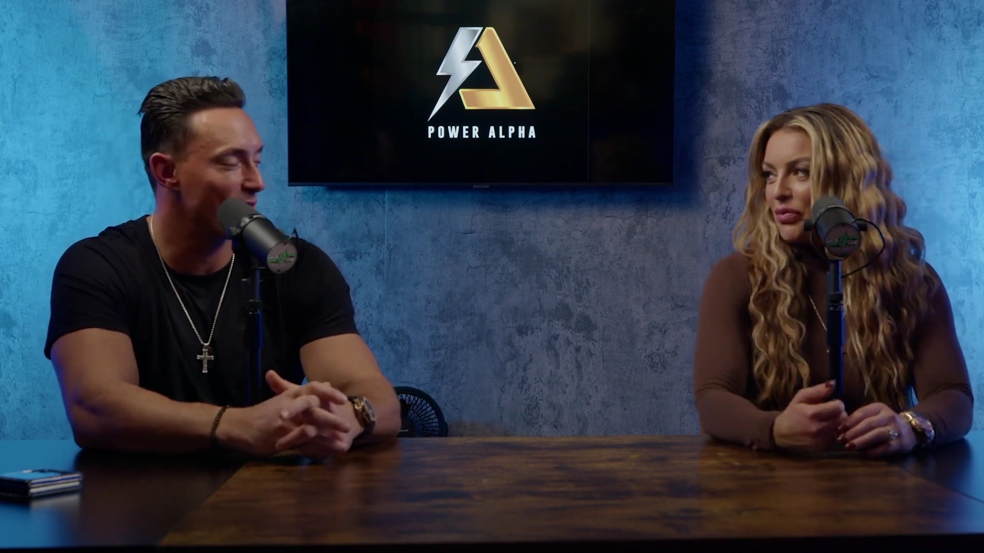 x2mate_com-Ep_9_-_Power_Alphas_Podcast___28Mandy_Saccomanno___Sabby_Piscitelli29-281080p29_mp41701.jpg