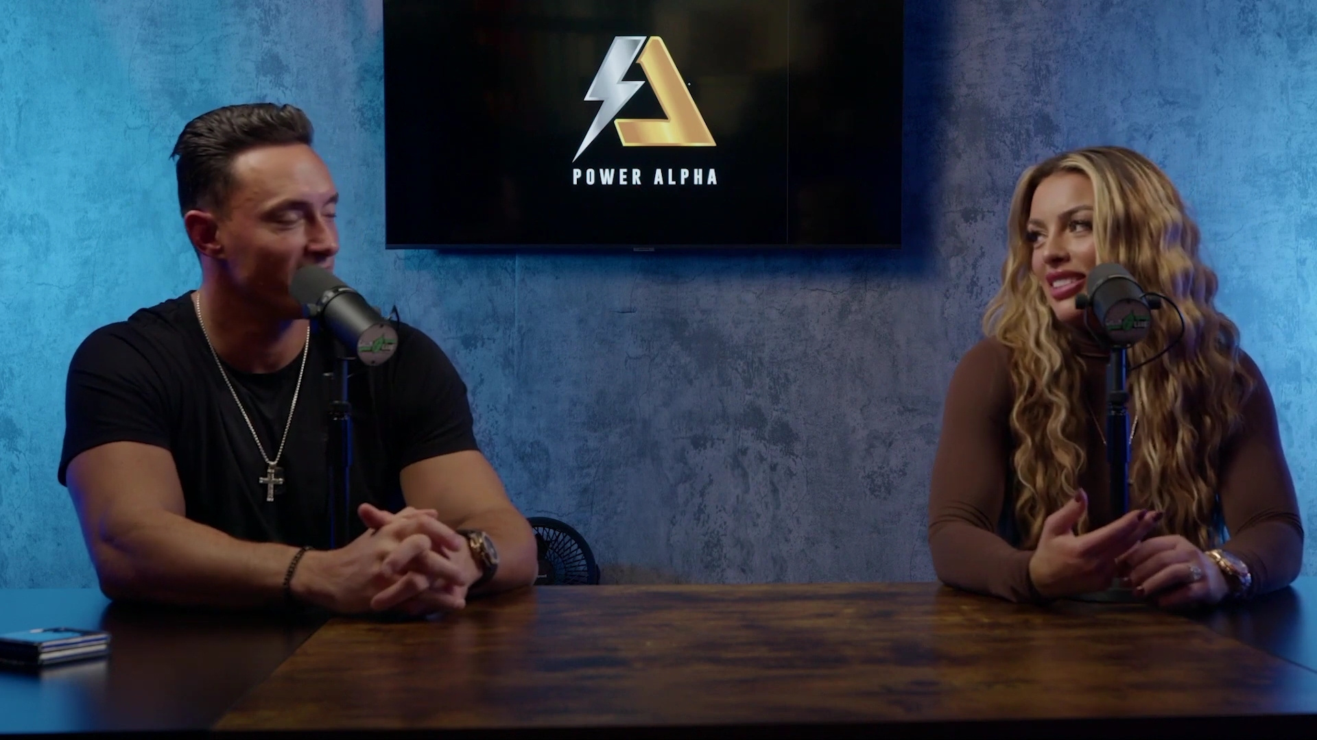 x2mate_com-Ep_9_-_Power_Alphas_Podcast___28Mandy_Saccomanno___Sabby_Piscitelli29-281080p29_mp41703.jpg