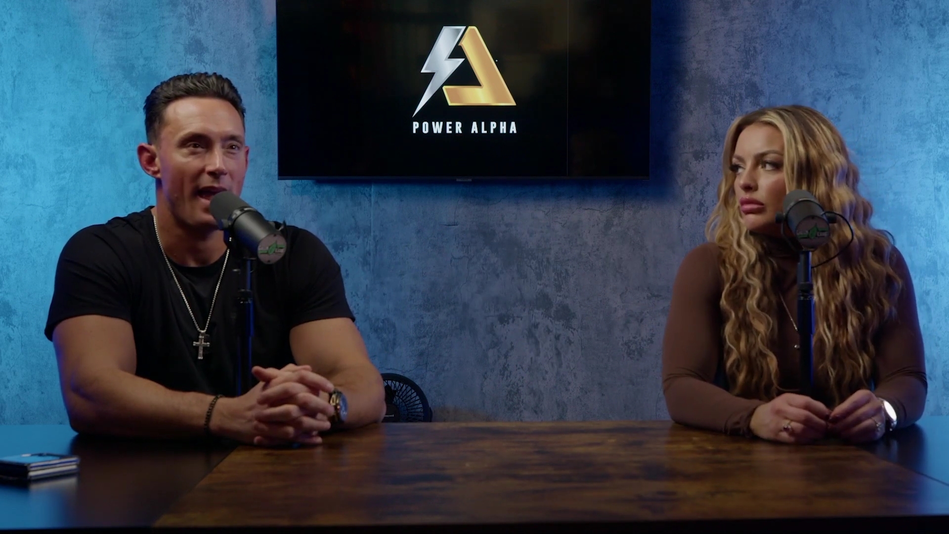 x2mate_com-Ep_9_-_Power_Alphas_Podcast___28Mandy_Saccomanno___Sabby_Piscitelli29-281080p29_mp41710.jpg