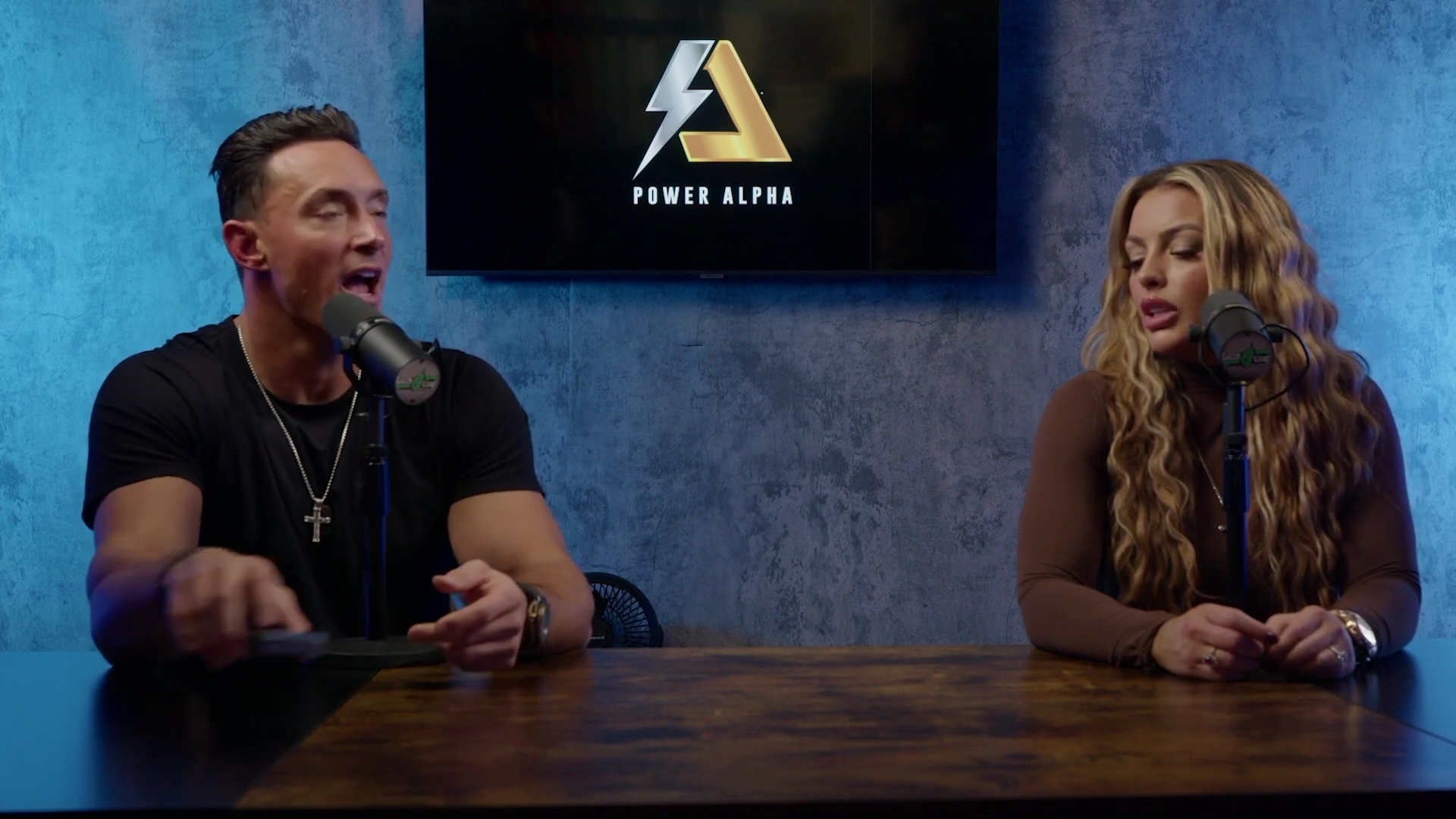 x2mate_com-Ep_9_-_Power_Alphas_Podcast___28Mandy_Saccomanno___Sabby_Piscitelli29-281080p29_mp41719.jpg
