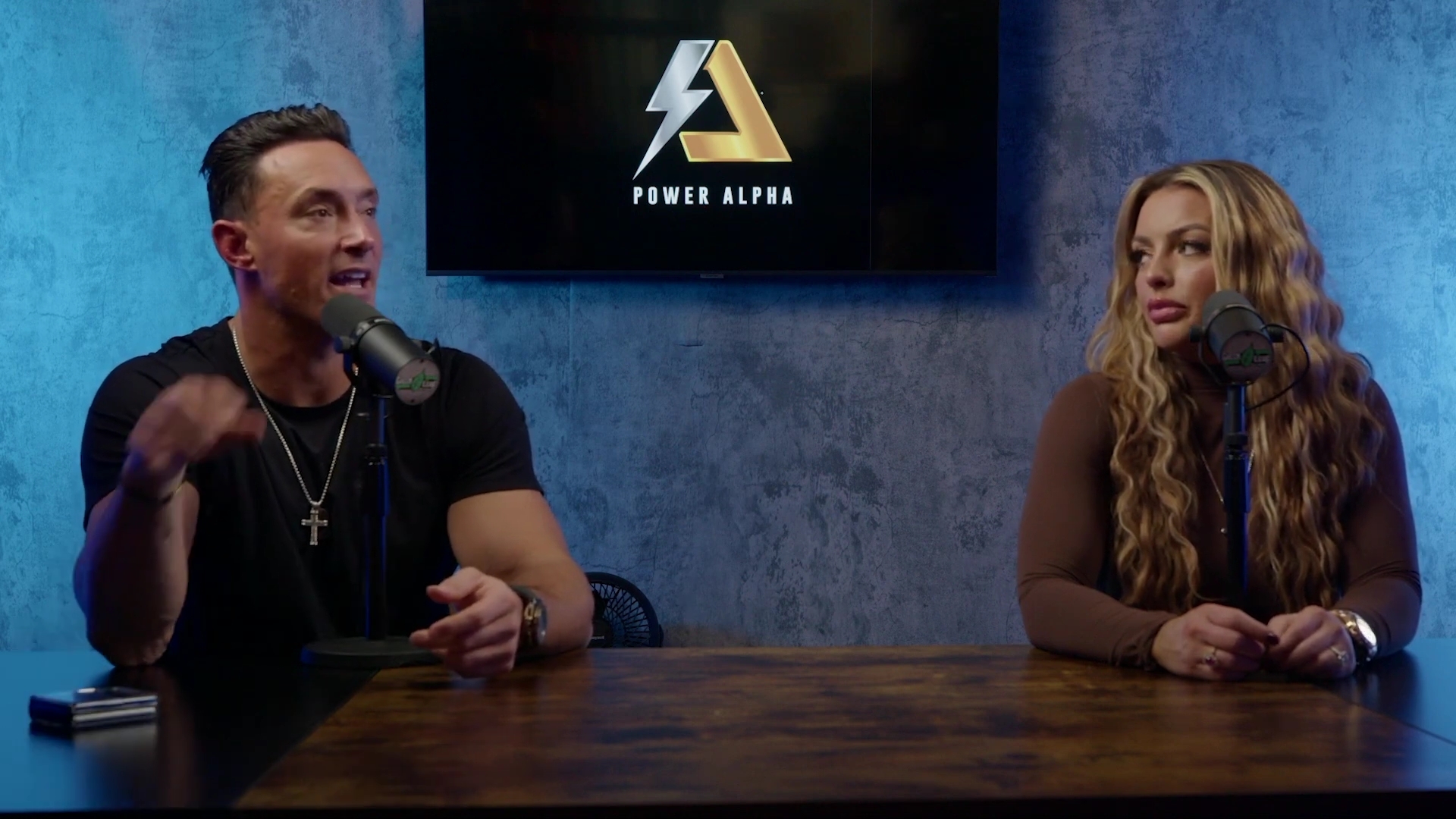 x2mate_com-Ep_9_-_Power_Alphas_Podcast___28Mandy_Saccomanno___Sabby_Piscitelli29-281080p29_mp41720.jpg