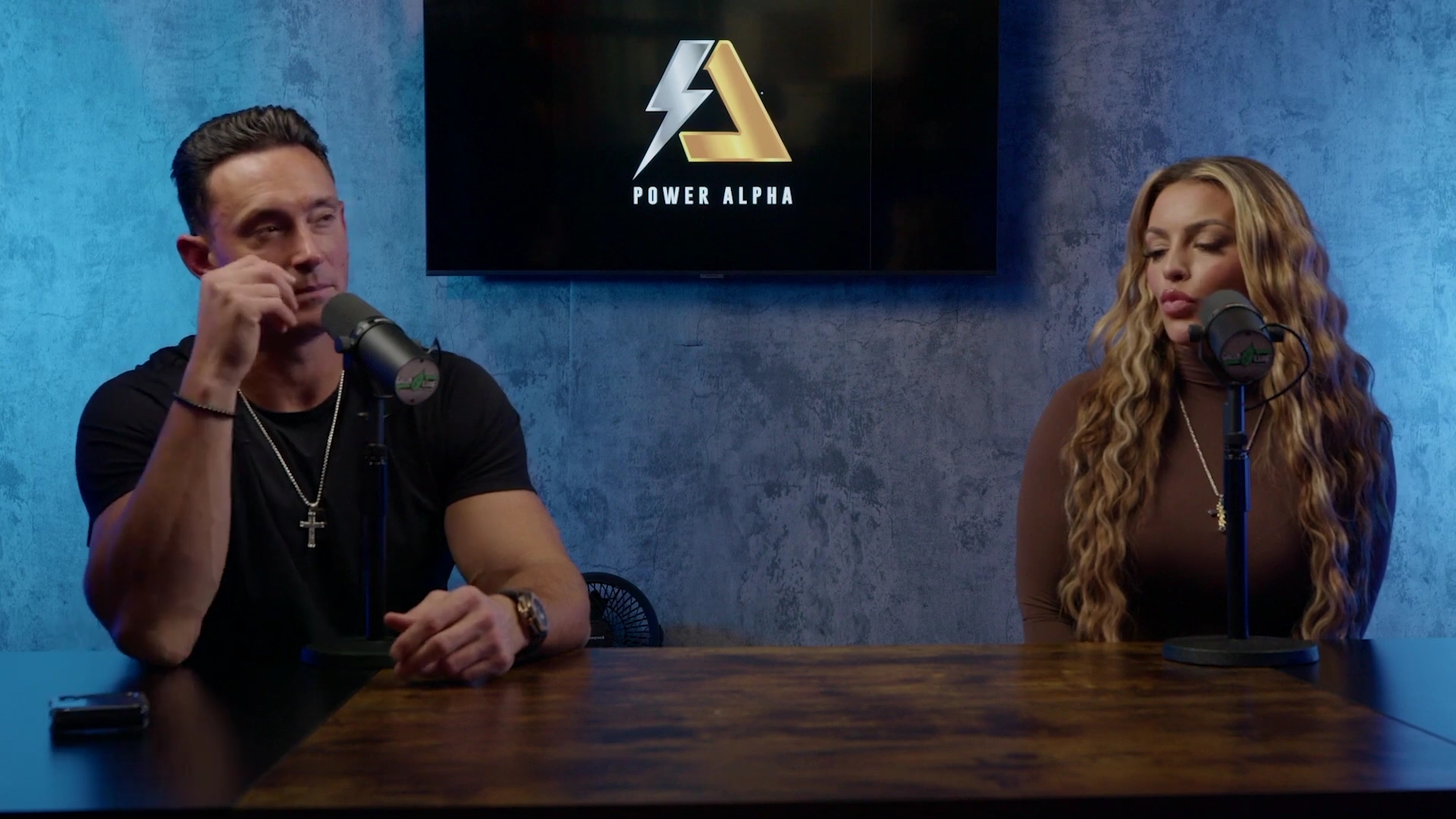 x2mate_com-Ep_9_-_Power_Alphas_Podcast___28Mandy_Saccomanno___Sabby_Piscitelli29-281080p29_mp41737.jpg