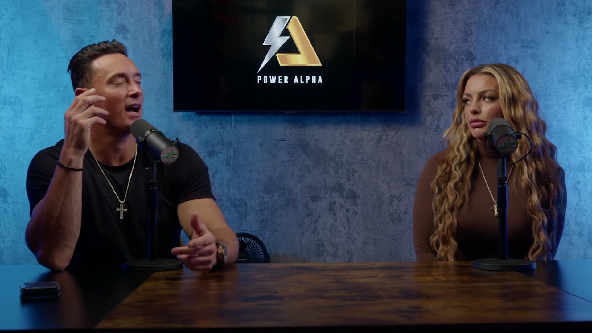 x2mate_com-Ep_9_-_Power_Alphas_Podcast___28Mandy_Saccomanno___Sabby_Piscitelli29-281080p29_mp41740.jpg