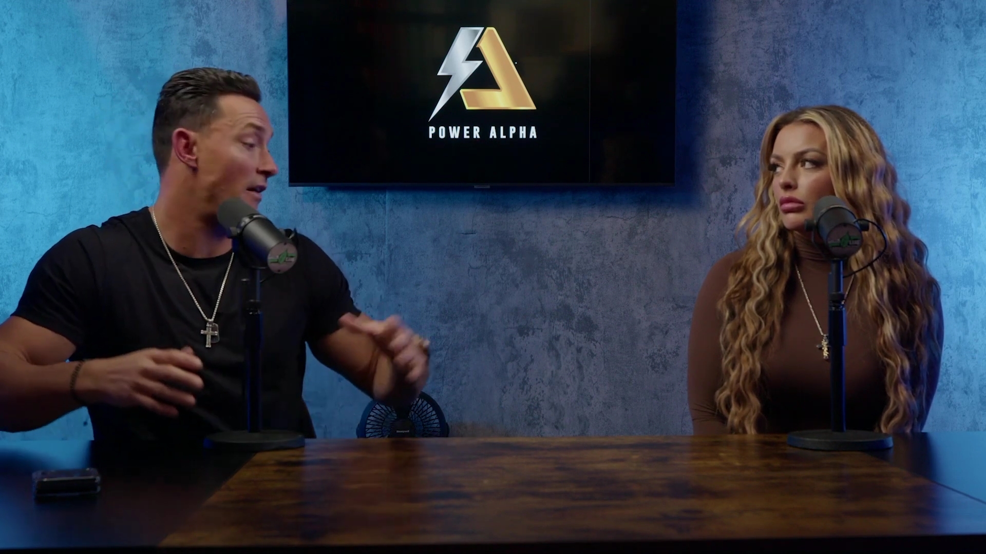 x2mate_com-Ep_9_-_Power_Alphas_Podcast___28Mandy_Saccomanno___Sabby_Piscitelli29-281080p29_mp41743.jpg