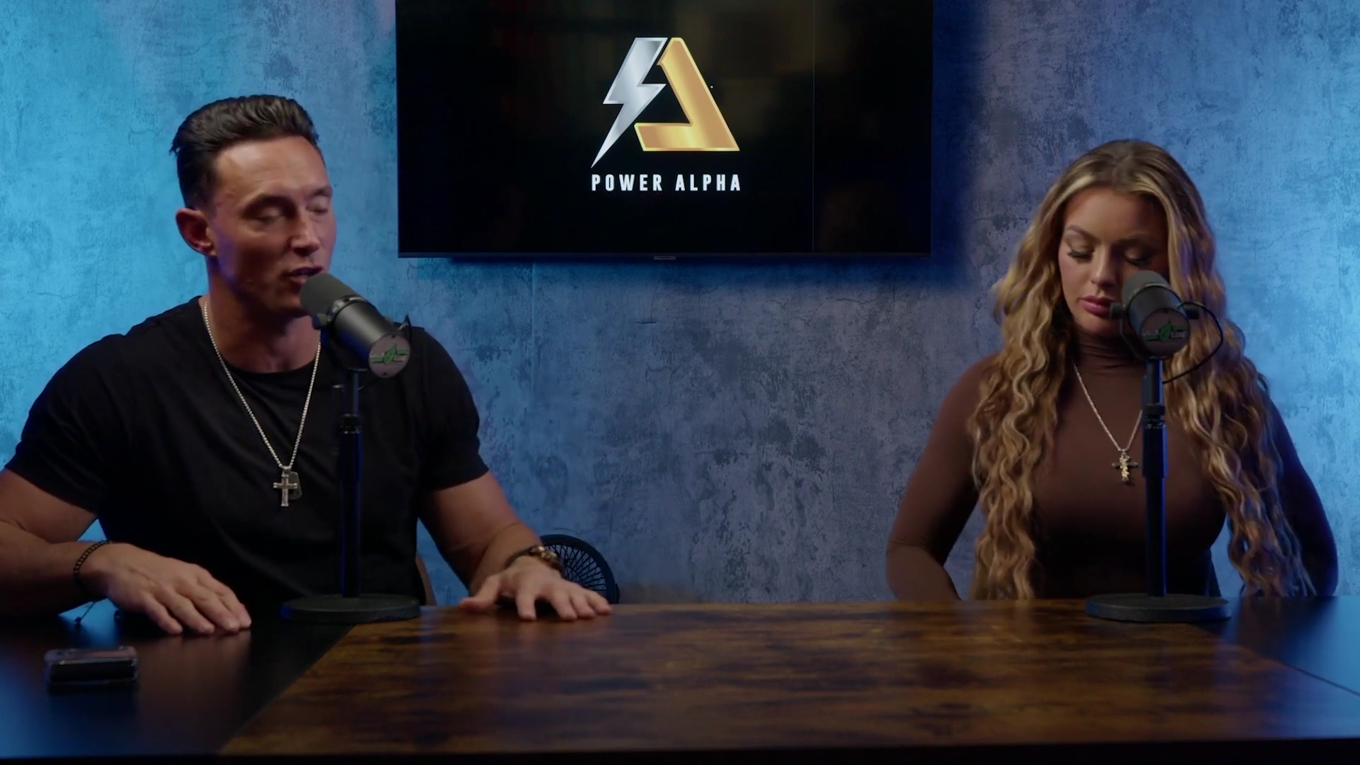 x2mate_com-Ep_9_-_Power_Alphas_Podcast___28Mandy_Saccomanno___Sabby_Piscitelli29-281080p29_mp41750.jpg