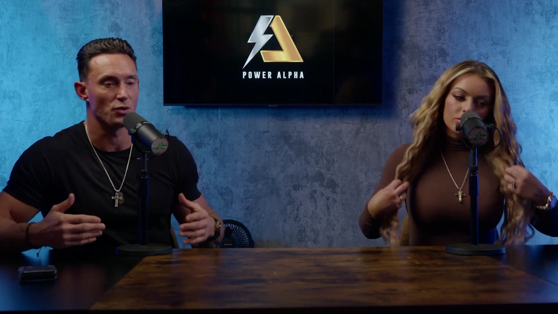 x2mate_com-Ep_9_-_Power_Alphas_Podcast___28Mandy_Saccomanno___Sabby_Piscitelli29-281080p29_mp41752.jpg
