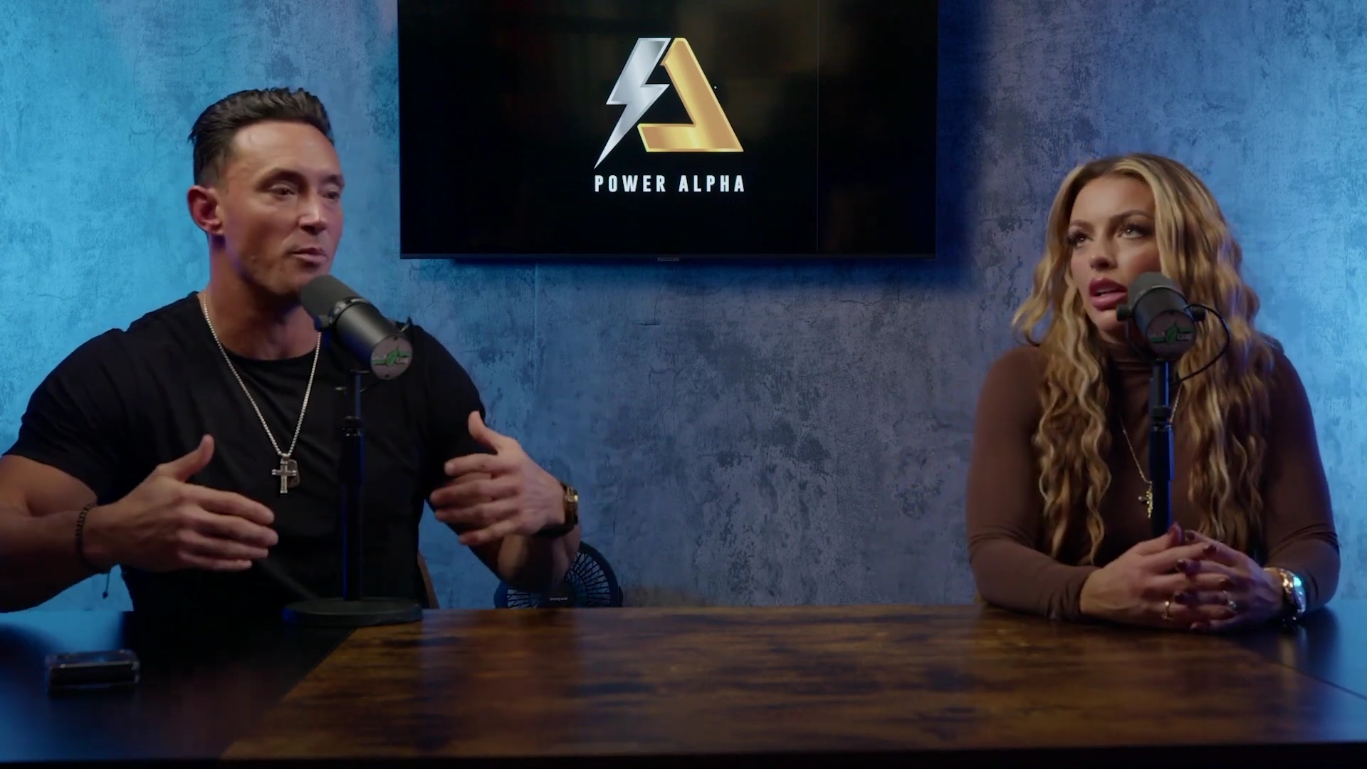 x2mate_com-Ep_9_-_Power_Alphas_Podcast___28Mandy_Saccomanno___Sabby_Piscitelli29-281080p29_mp41755.jpg
