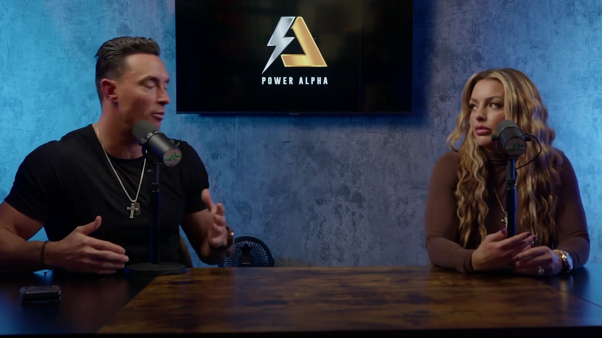 x2mate_com-Ep_9_-_Power_Alphas_Podcast___28Mandy_Saccomanno___Sabby_Piscitelli29-281080p29_mp41756.jpg
