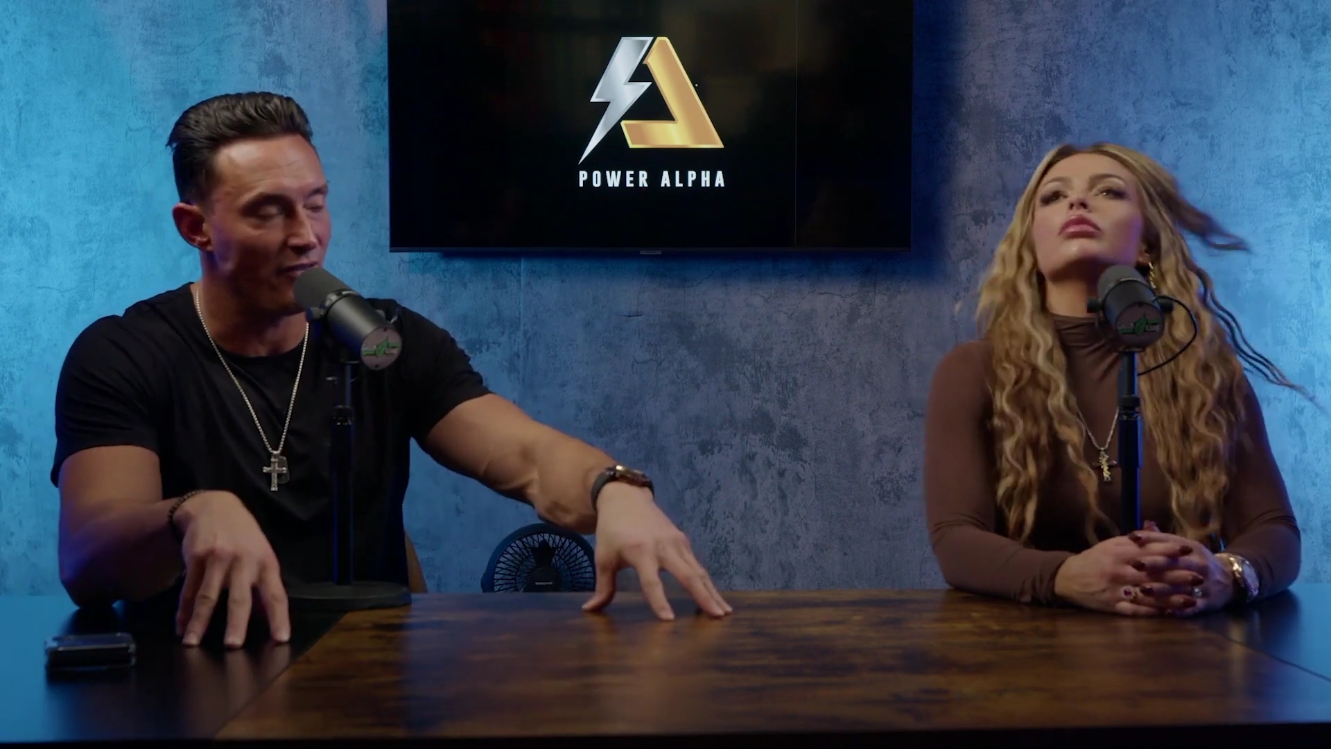x2mate_com-Ep_9_-_Power_Alphas_Podcast___28Mandy_Saccomanno___Sabby_Piscitelli29-281080p29_mp41763.jpg
