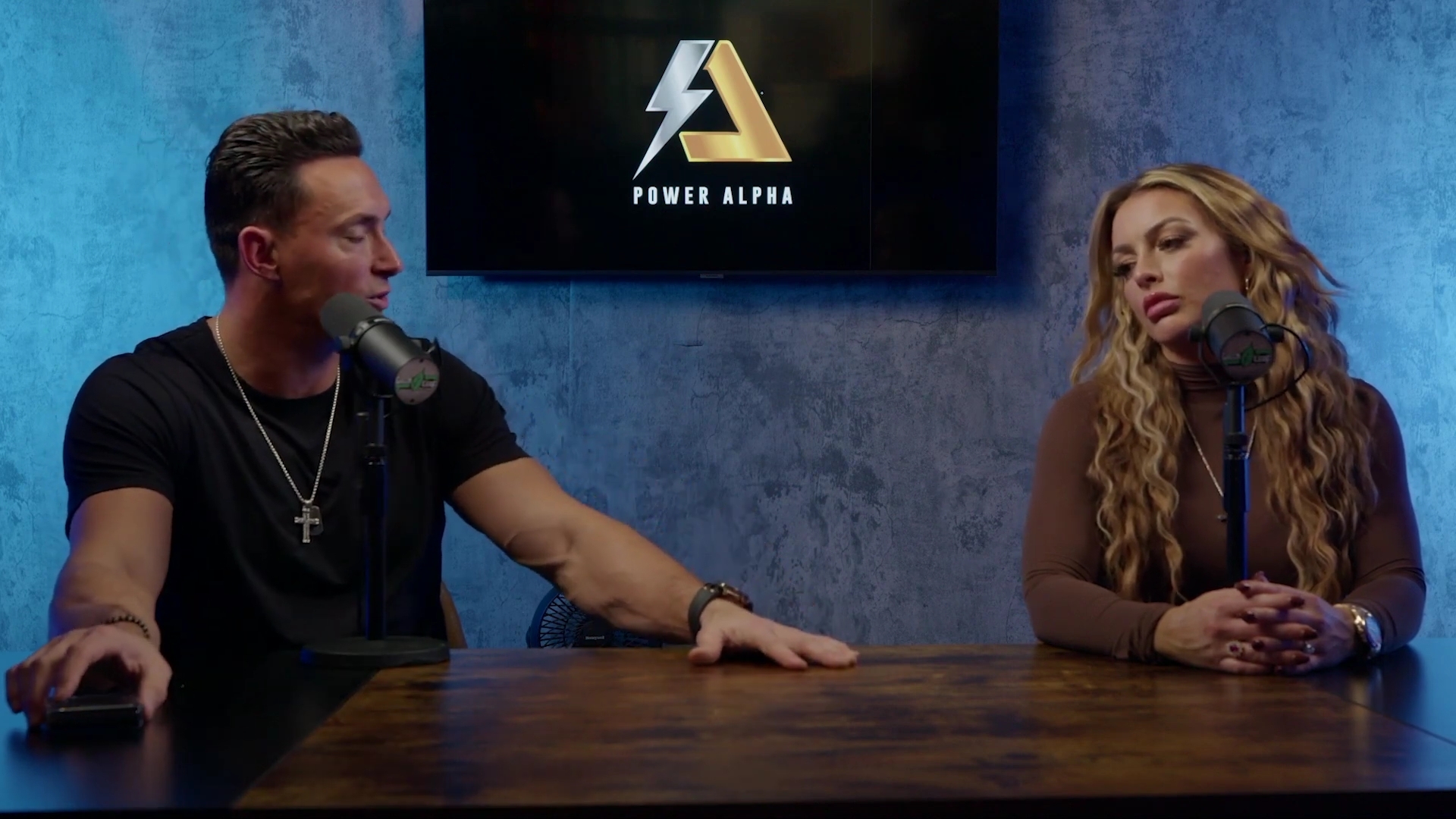 x2mate_com-Ep_9_-_Power_Alphas_Podcast___28Mandy_Saccomanno___Sabby_Piscitelli29-281080p29_mp41770.jpg