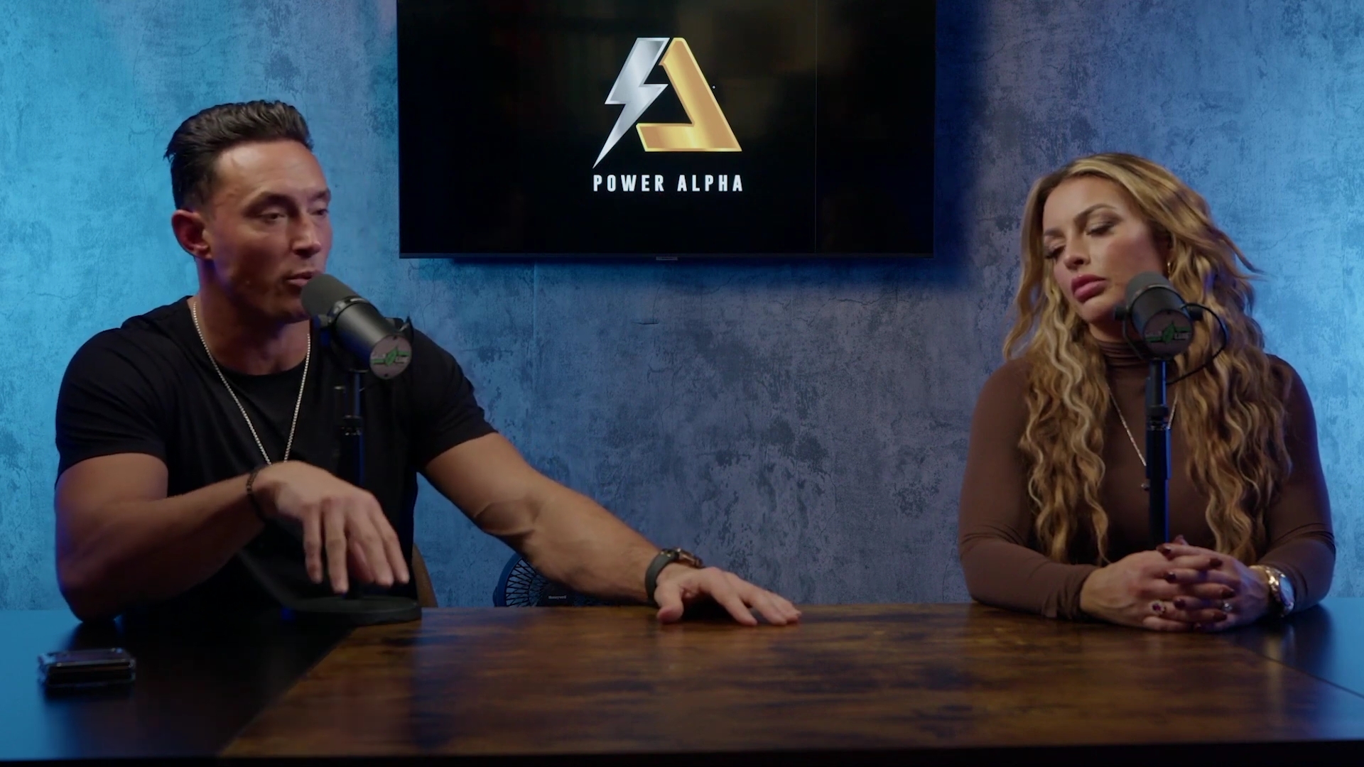 x2mate_com-Ep_9_-_Power_Alphas_Podcast___28Mandy_Saccomanno___Sabby_Piscitelli29-281080p29_mp41774.jpg