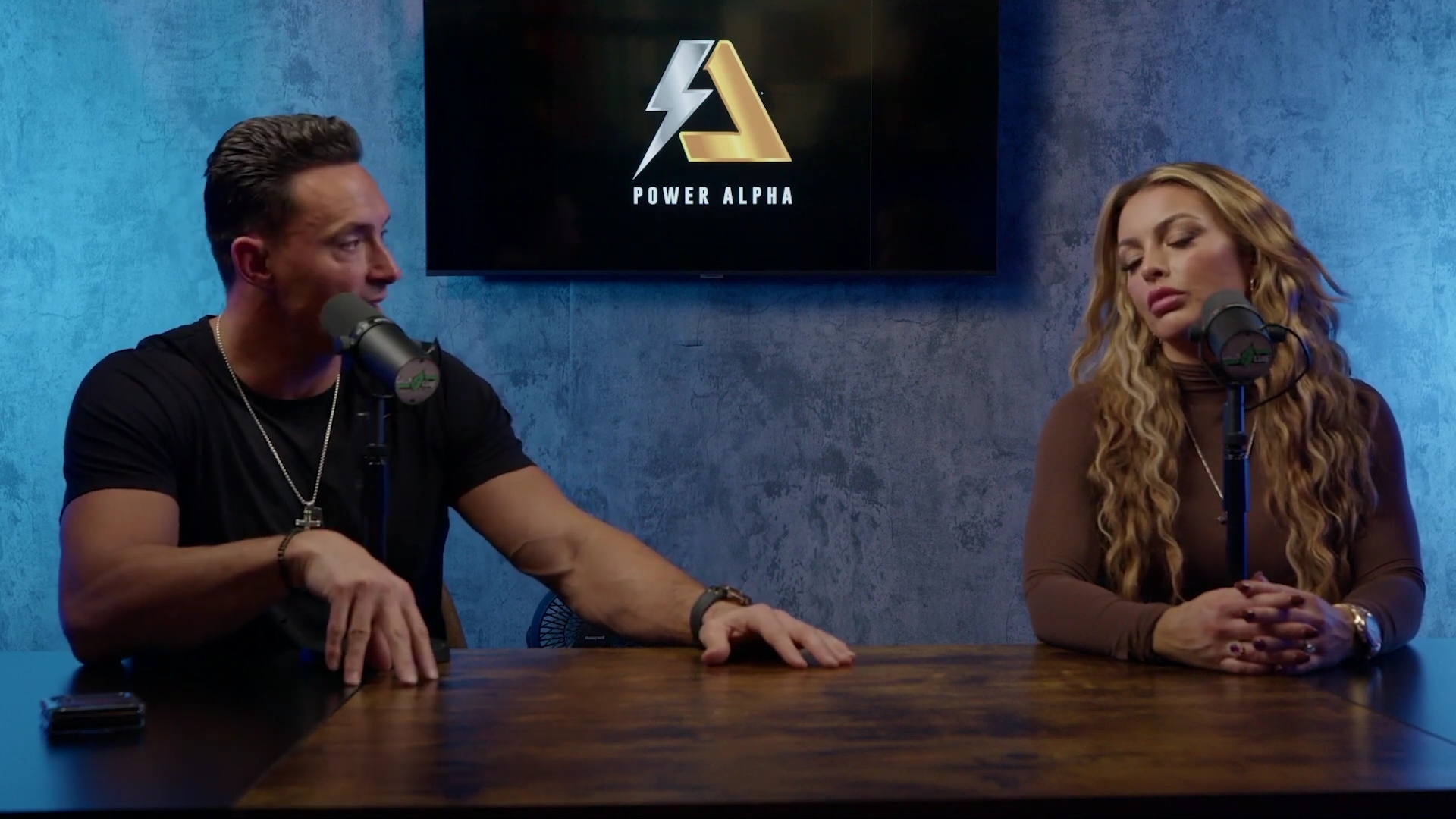x2mate_com-Ep_9_-_Power_Alphas_Podcast___28Mandy_Saccomanno___Sabby_Piscitelli29-281080p29_mp41775.jpg