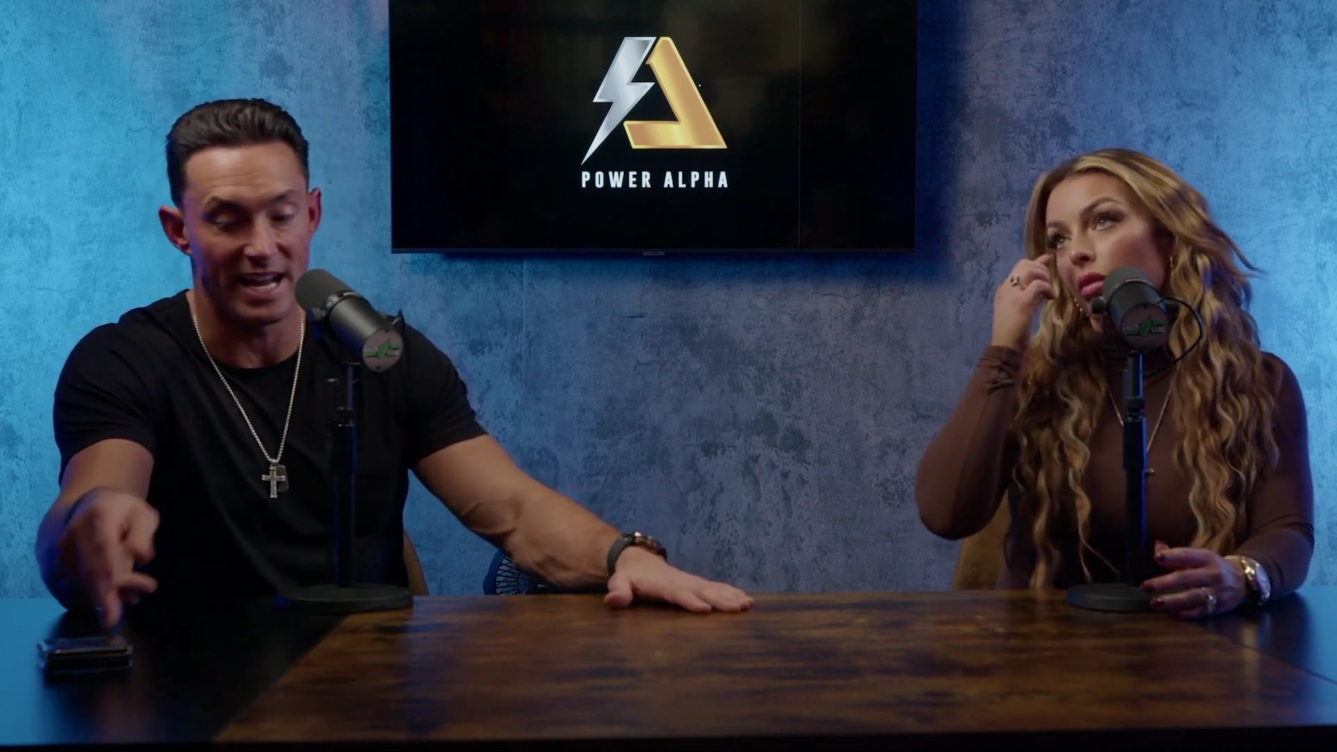 x2mate_com-Ep_9_-_Power_Alphas_Podcast___28Mandy_Saccomanno___Sabby_Piscitelli29-281080p29_mp41778.jpg