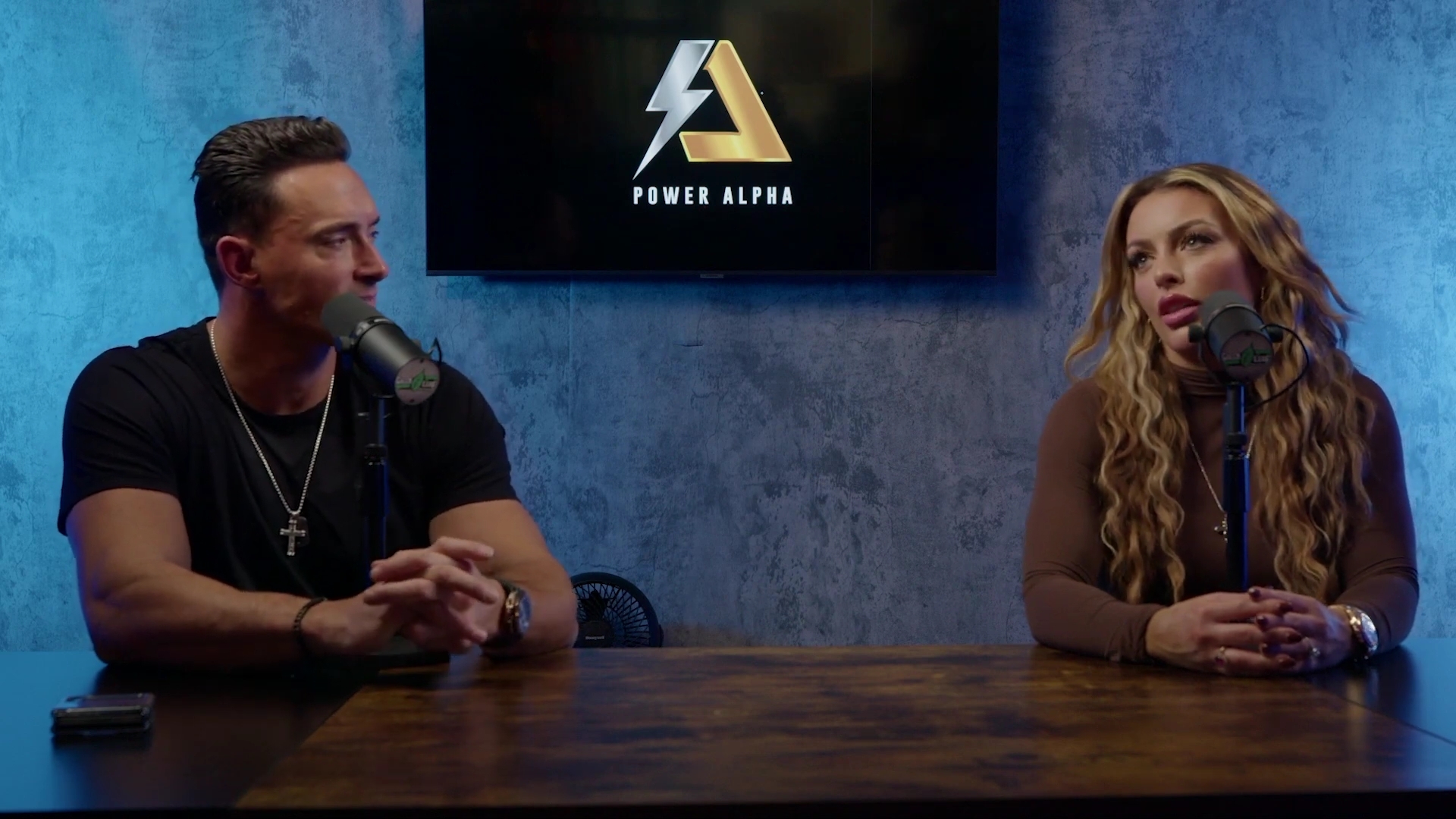 x2mate_com-Ep_9_-_Power_Alphas_Podcast___28Mandy_Saccomanno___Sabby_Piscitelli29-281080p29_mp41789.jpg
