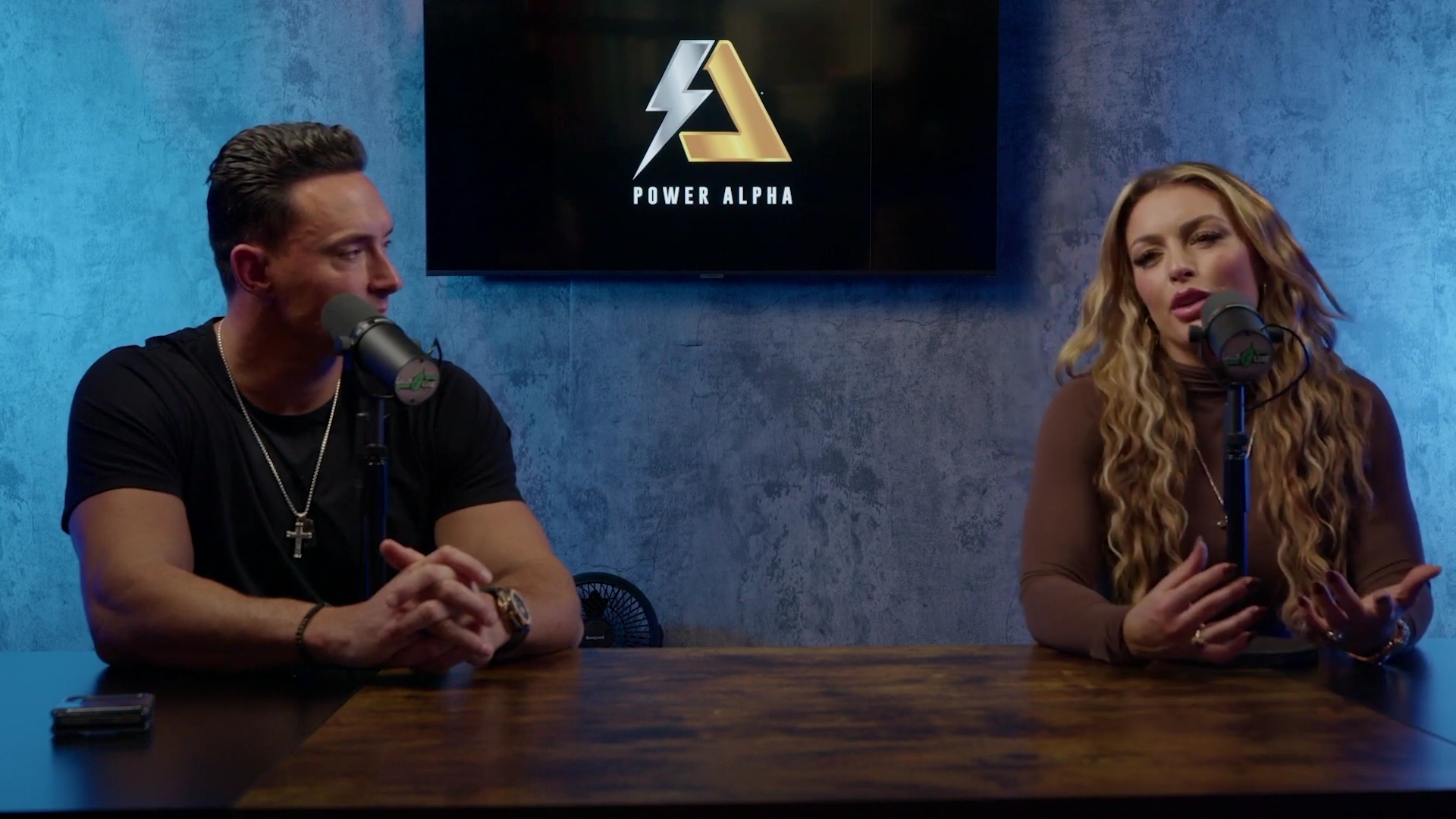 x2mate_com-Ep_9_-_Power_Alphas_Podcast___28Mandy_Saccomanno___Sabby_Piscitelli29-281080p29_mp41793.jpg
