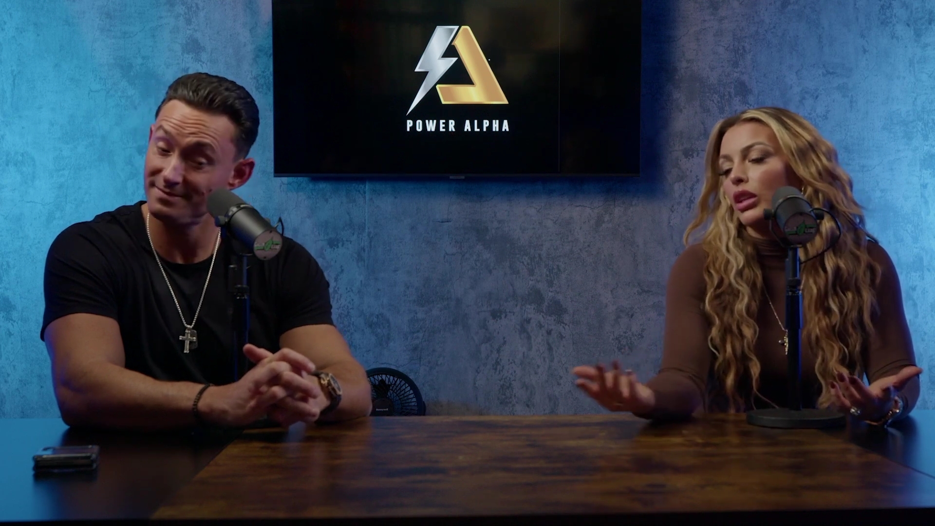 x2mate_com-Ep_9_-_Power_Alphas_Podcast___28Mandy_Saccomanno___Sabby_Piscitelli29-281080p29_mp41797.jpg