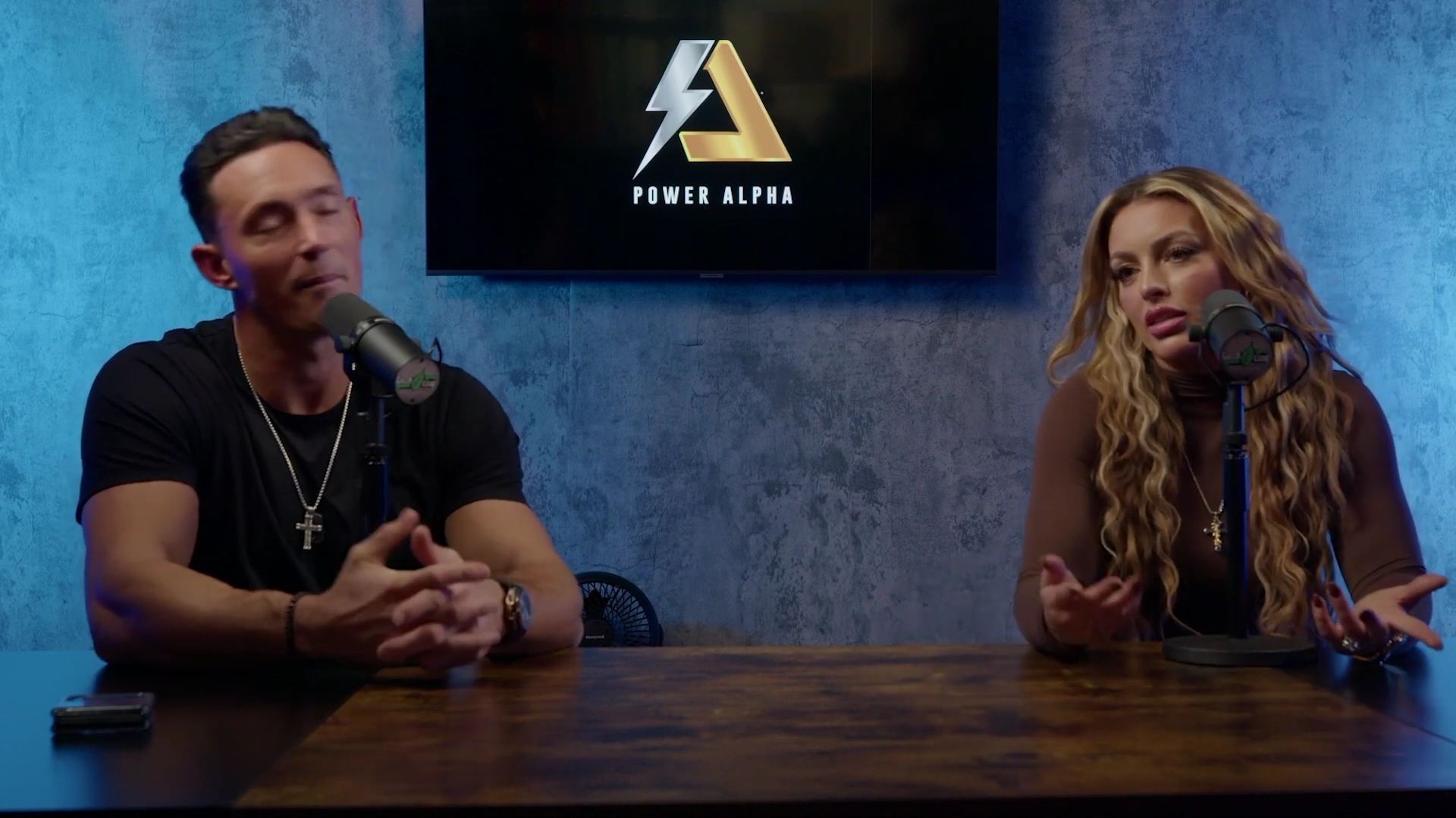 x2mate_com-Ep_9_-_Power_Alphas_Podcast___28Mandy_Saccomanno___Sabby_Piscitelli29-281080p29_mp41799.jpg