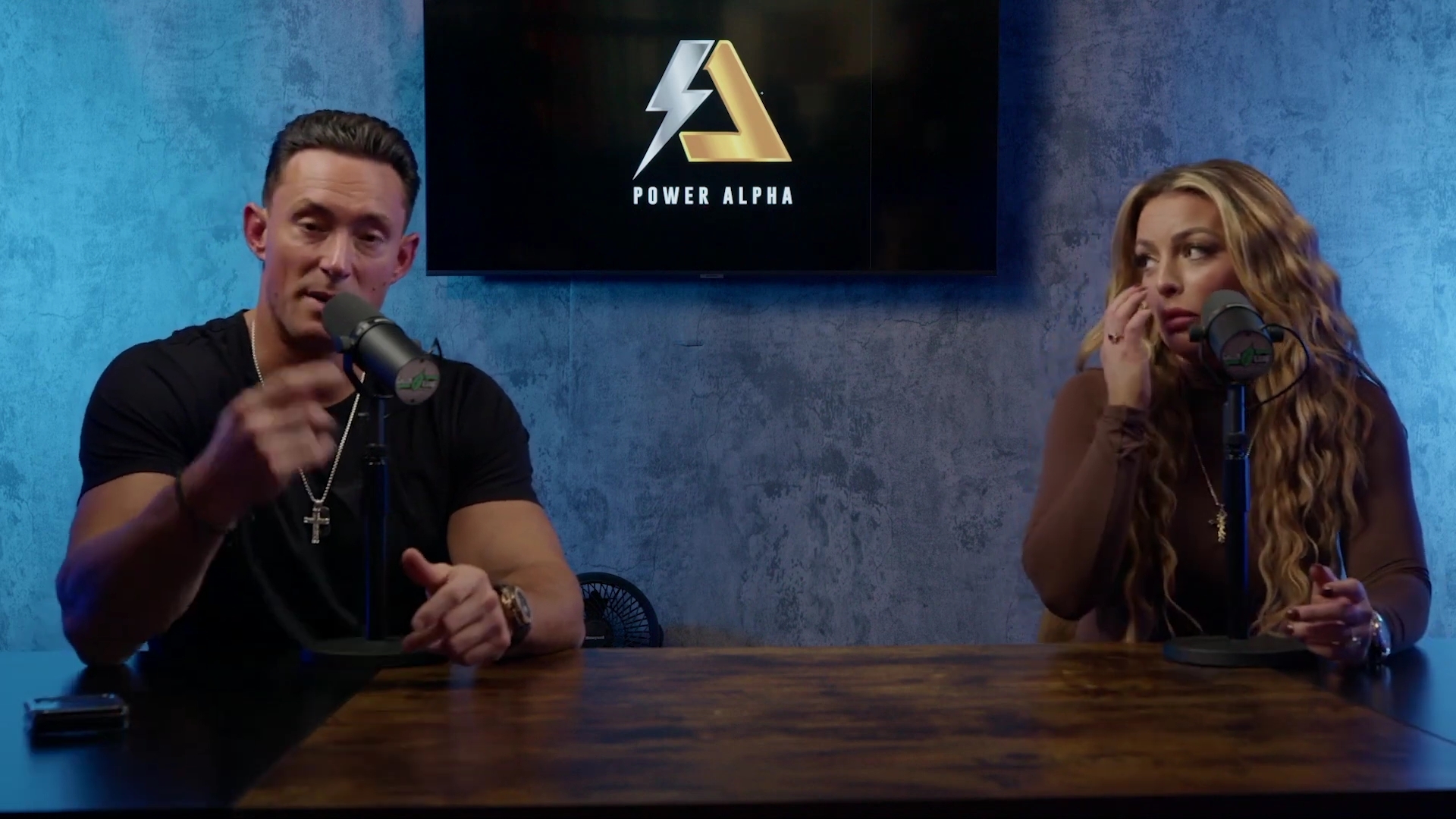 x2mate_com-Ep_9_-_Power_Alphas_Podcast___28Mandy_Saccomanno___Sabby_Piscitelli29-281080p29_mp41802.jpg