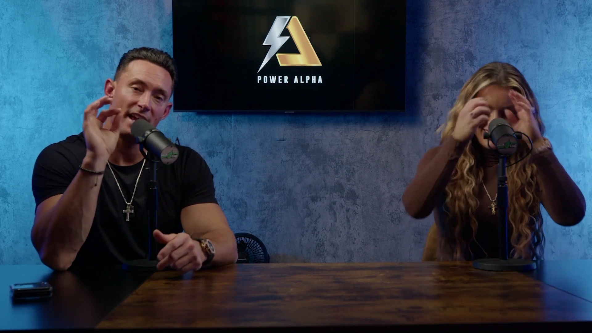 x2mate_com-Ep_9_-_Power_Alphas_Podcast___28Mandy_Saccomanno___Sabby_Piscitelli29-281080p29_mp41804.jpg