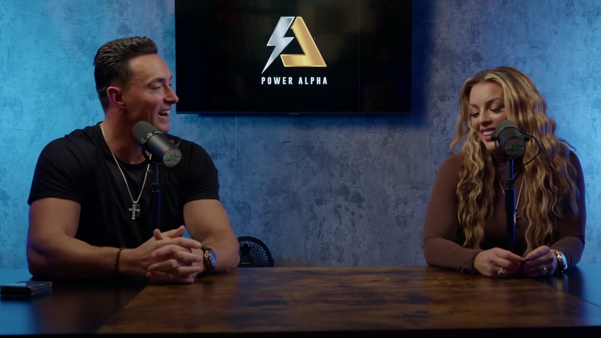 x2mate_com-Ep_9_-_Power_Alphas_Podcast___28Mandy_Saccomanno___Sabby_Piscitelli29-281080p29_mp41815.jpg