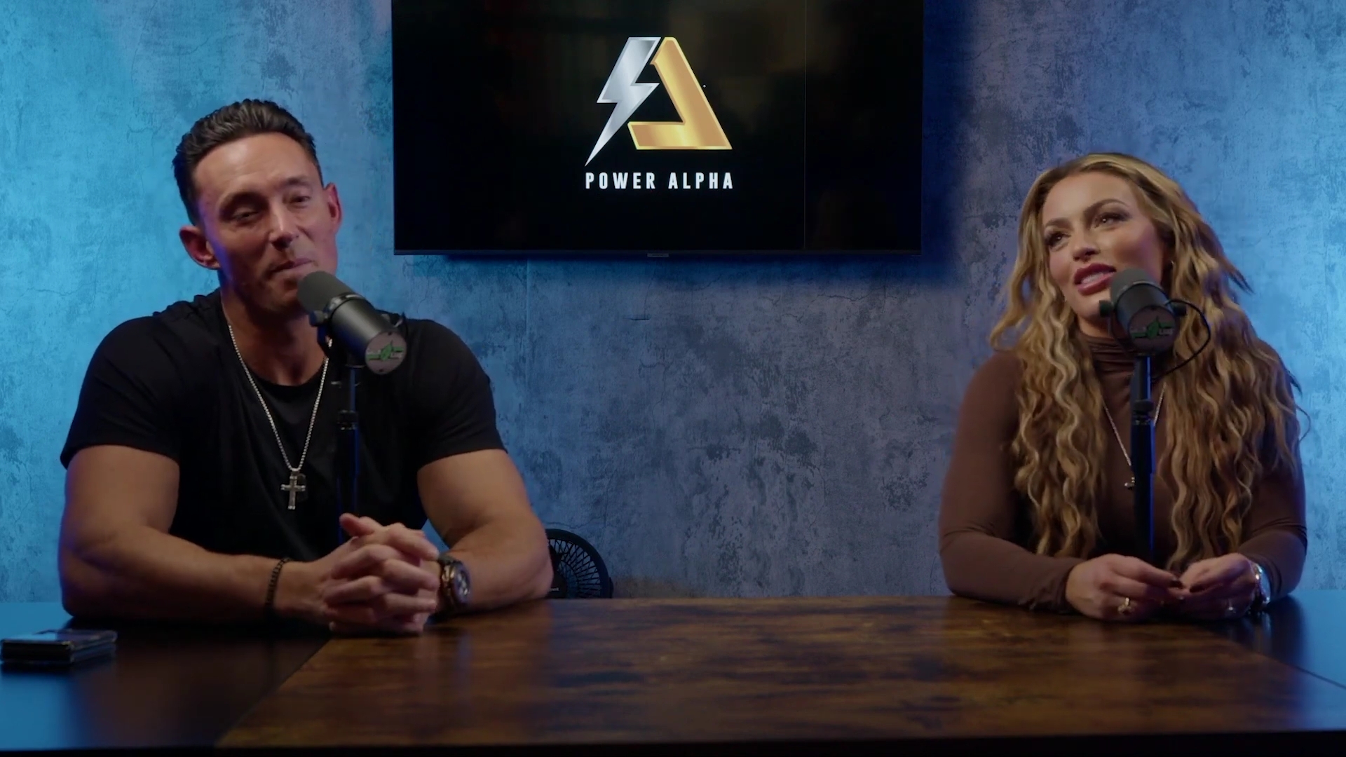x2mate_com-Ep_9_-_Power_Alphas_Podcast___28Mandy_Saccomanno___Sabby_Piscitelli29-281080p29_mp41818.jpg