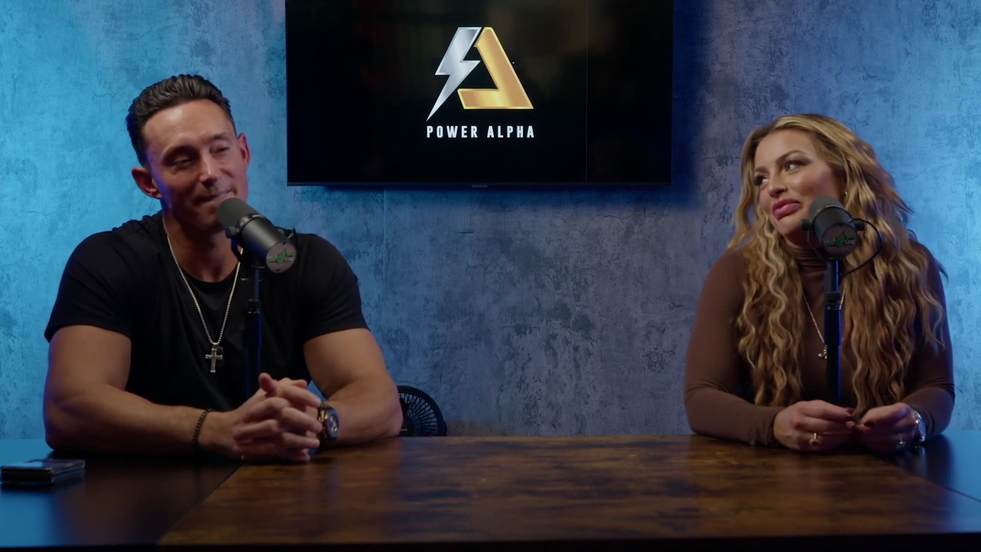 x2mate_com-Ep_9_-_Power_Alphas_Podcast___28Mandy_Saccomanno___Sabby_Piscitelli29-281080p29_mp41819.jpg