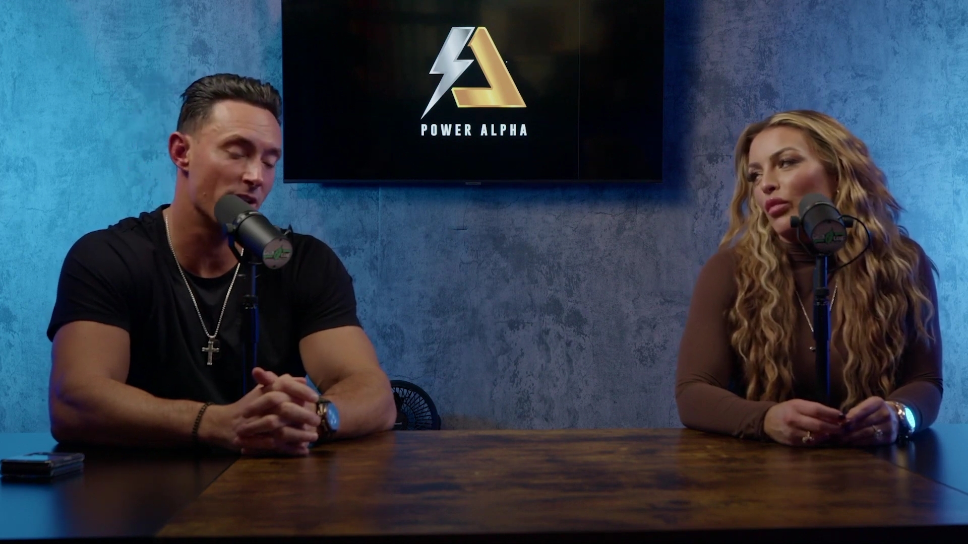 x2mate_com-Ep_9_-_Power_Alphas_Podcast___28Mandy_Saccomanno___Sabby_Piscitelli29-281080p29_mp41823.jpg