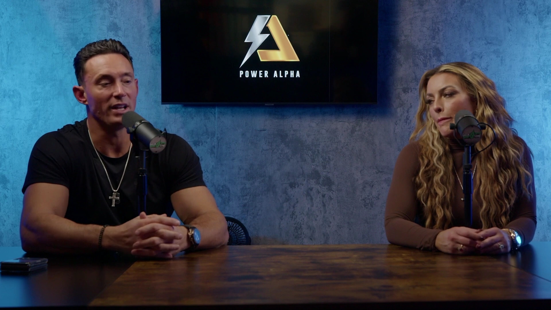 x2mate_com-Ep_9_-_Power_Alphas_Podcast___28Mandy_Saccomanno___Sabby_Piscitelli29-281080p29_mp41830.jpg